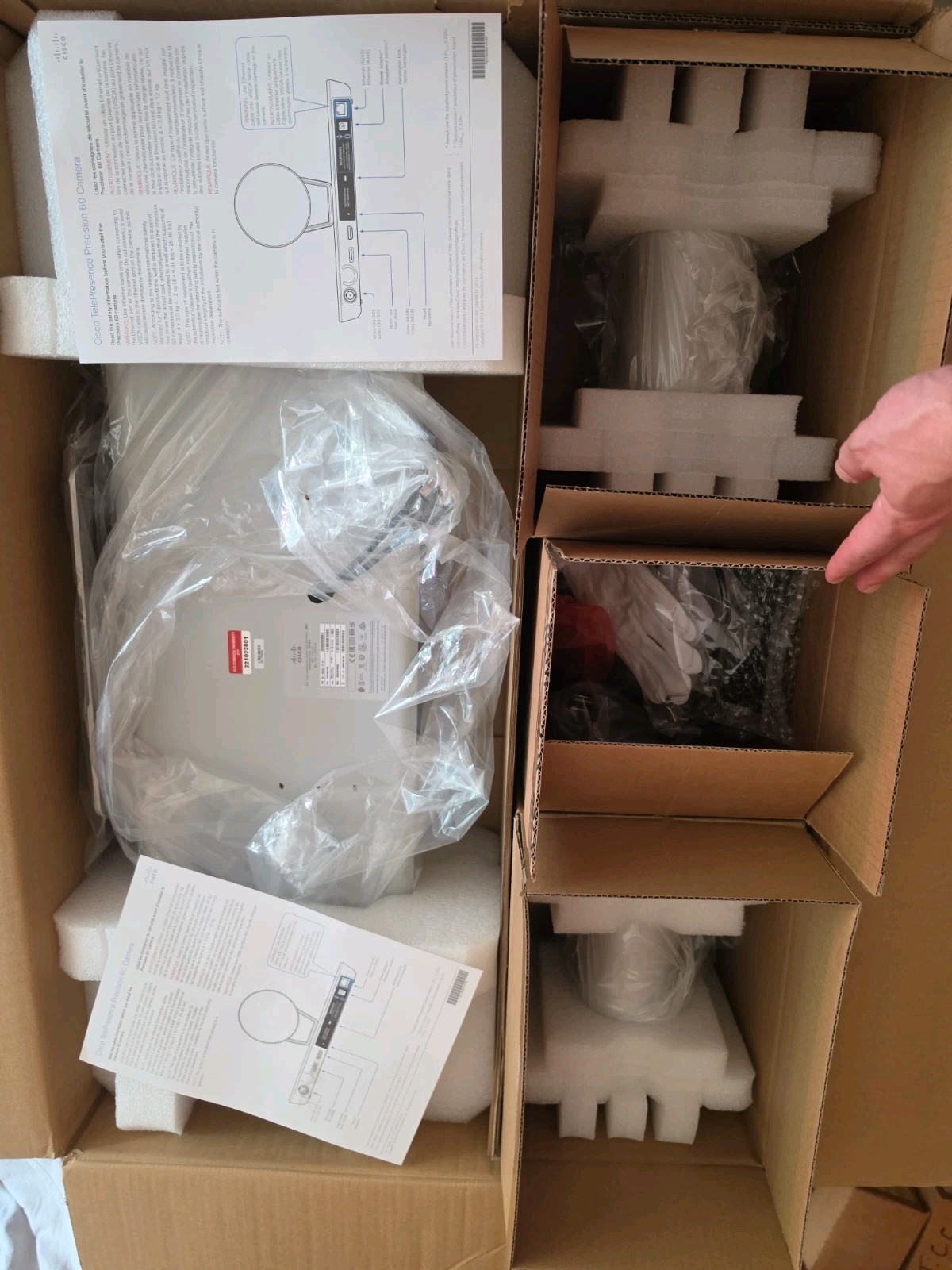 Cisco SpeakerTrack 60 CTS-ST-ARRAY60 w/ 2x Precision 60 CTS-CAM-P60 NEW OB