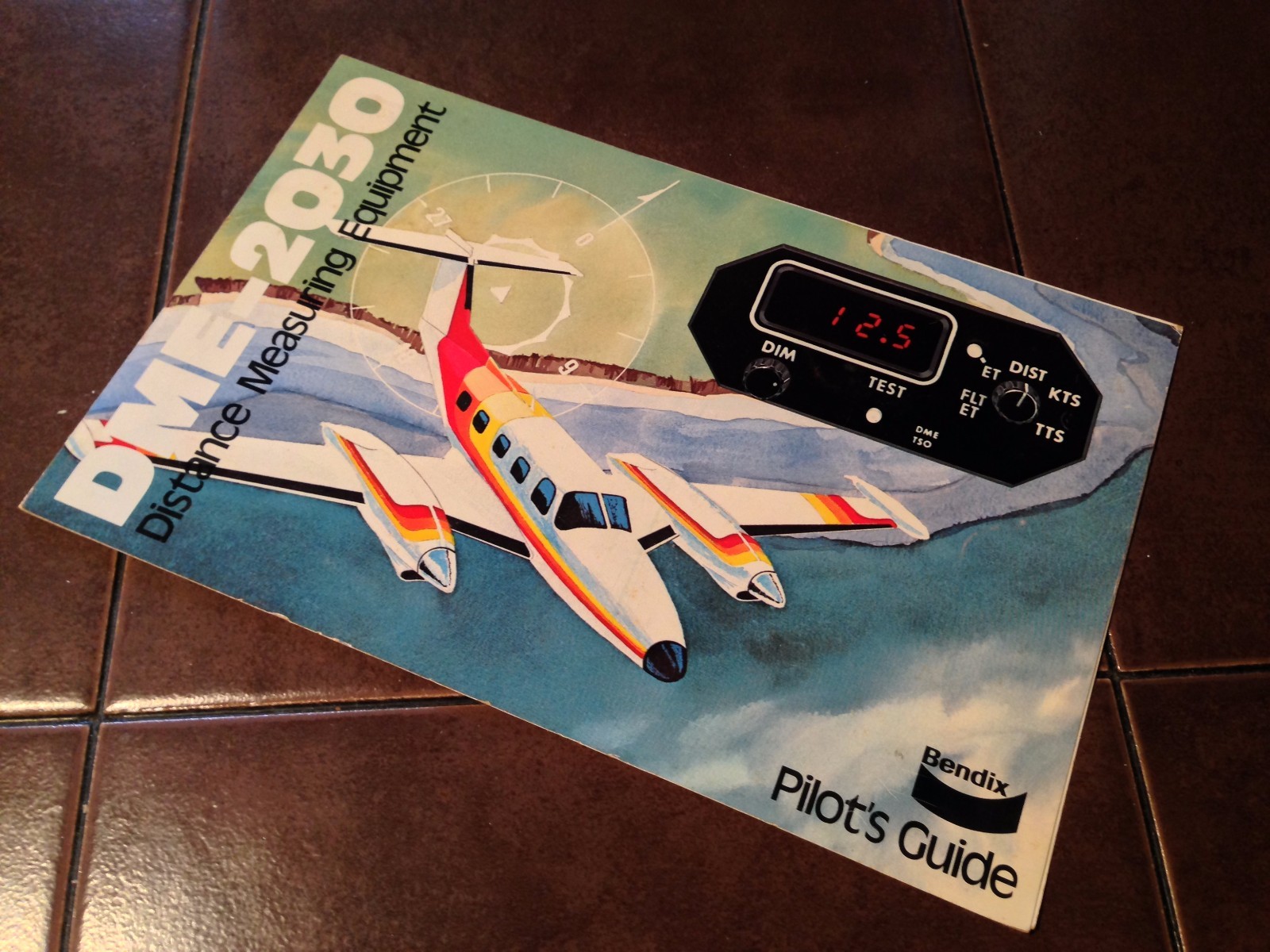 Bendix BX-2000, DME-2030 Pilot's Guide