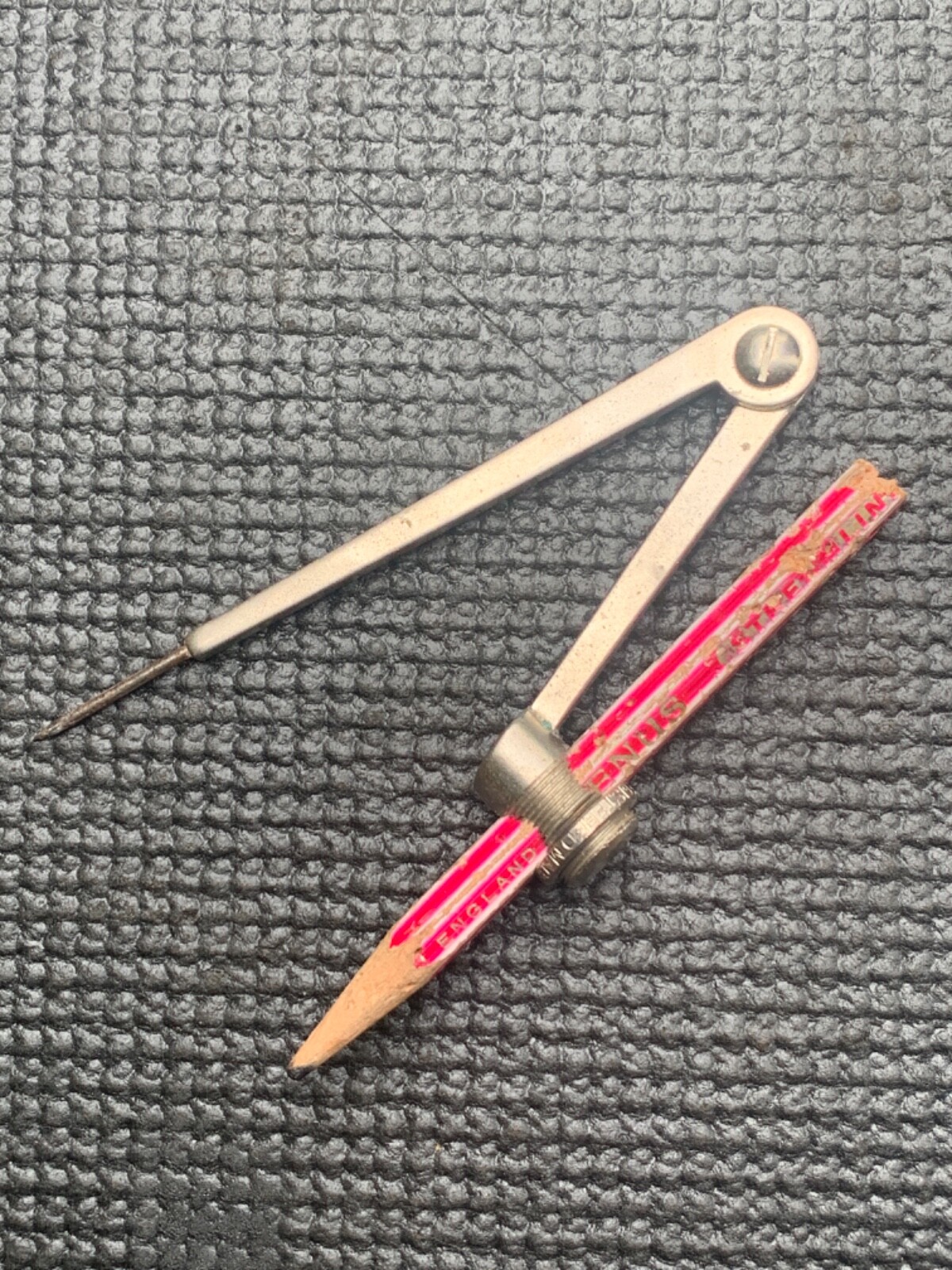 VINTAGE DRAWING DIVIDER