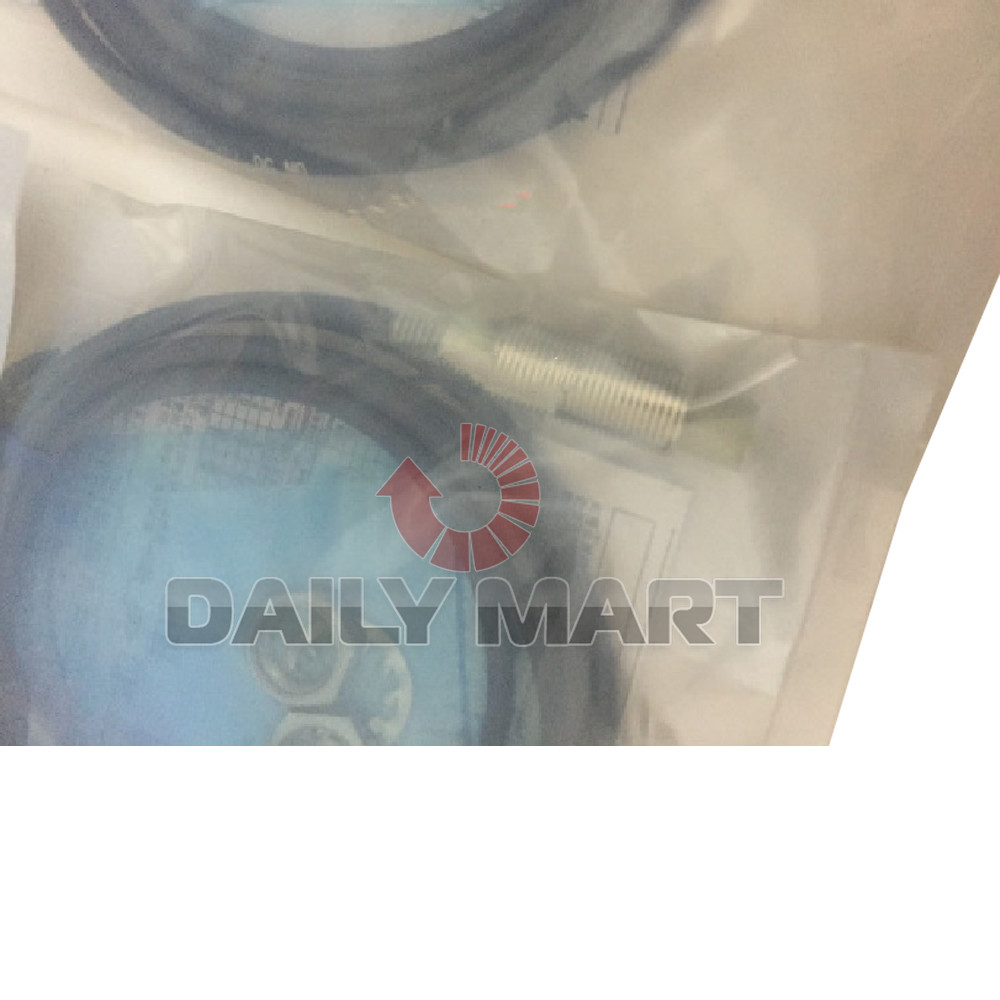 Brand New in Box Omron E2E2-X5MB2