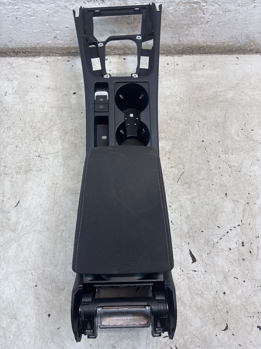 Volkswagen Passat B8 (2015-2019) Centre Console & Armrest 3G2863241C