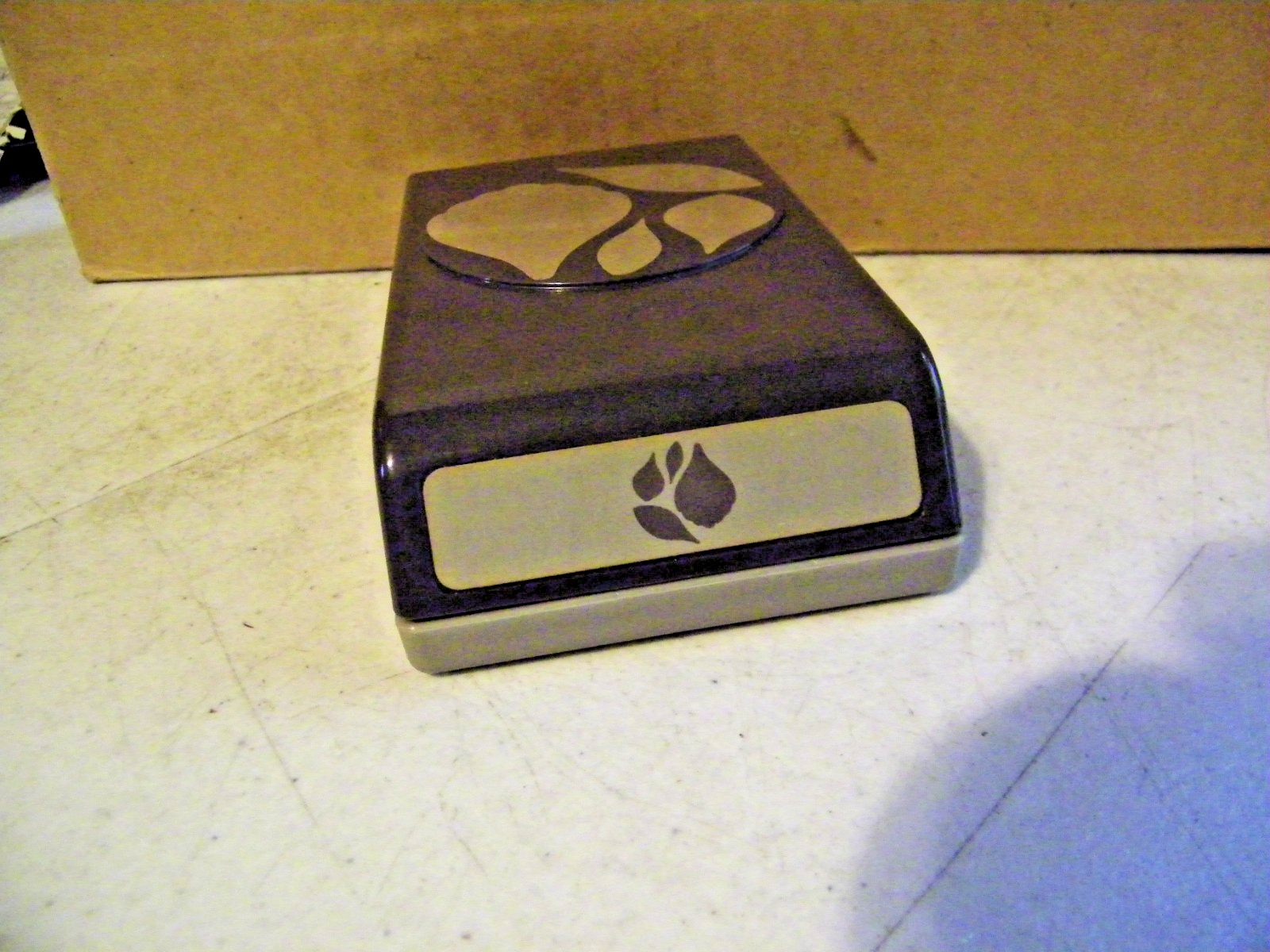 Stampin Up!  BLOSSOM PETALS Punch ~ Retired Flowers Spring