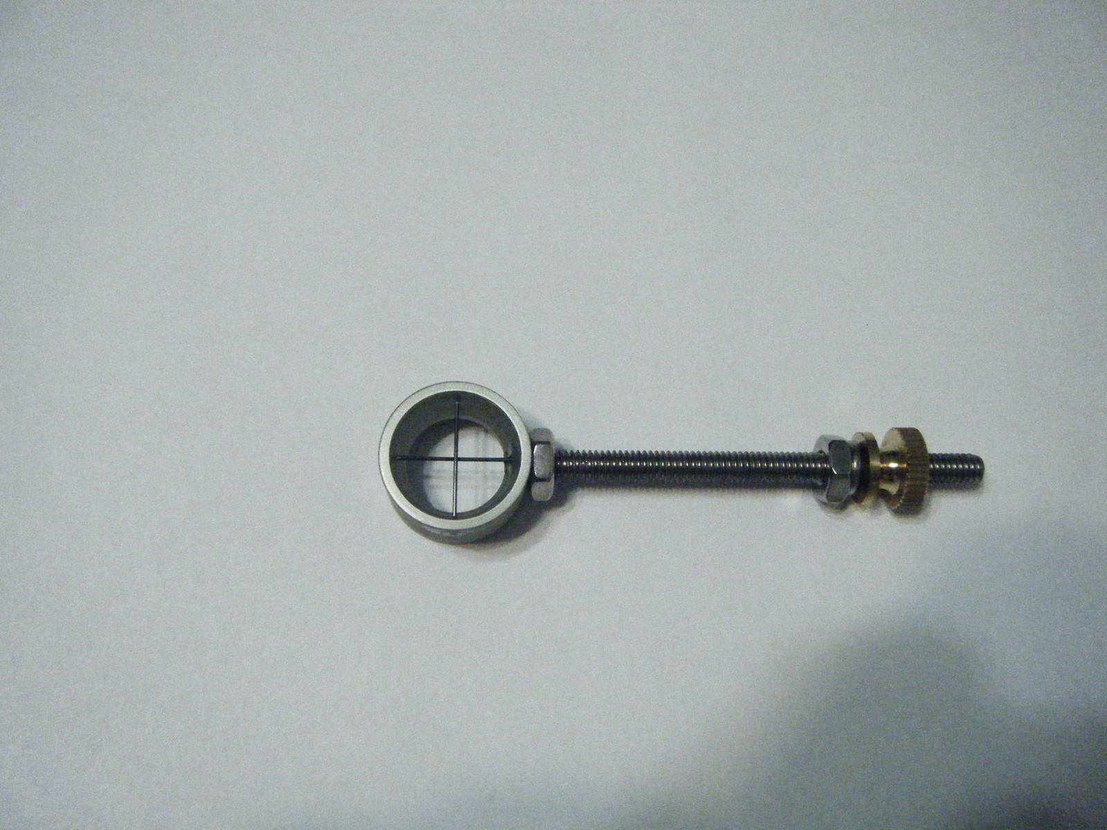 Silver Davis- .019 crosshairs aperture- 8-32 thread.