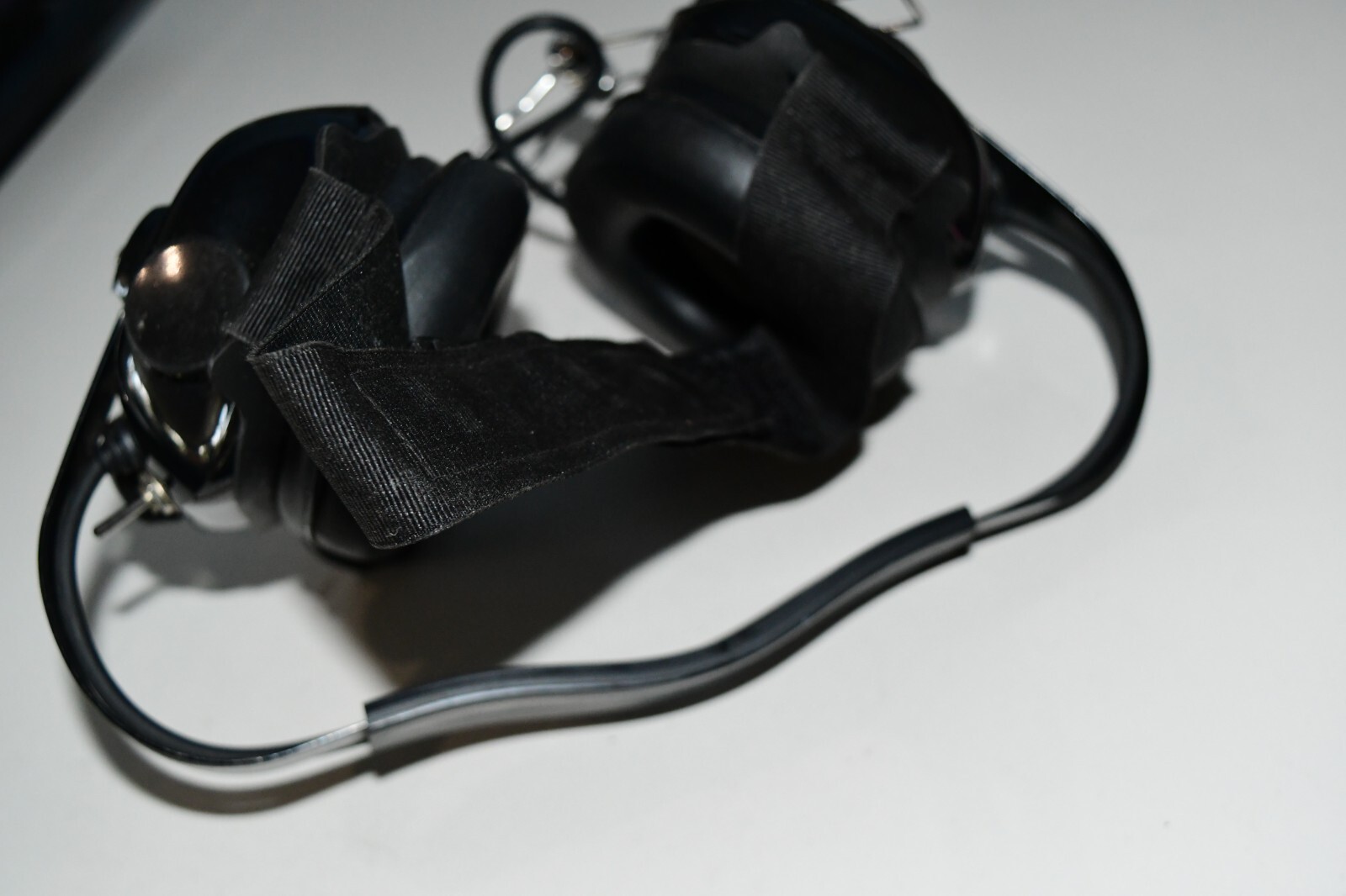 Avcomm Headset - Dual Plug - Aviation Communications Inc. UNKNOWN MODEL W3A3