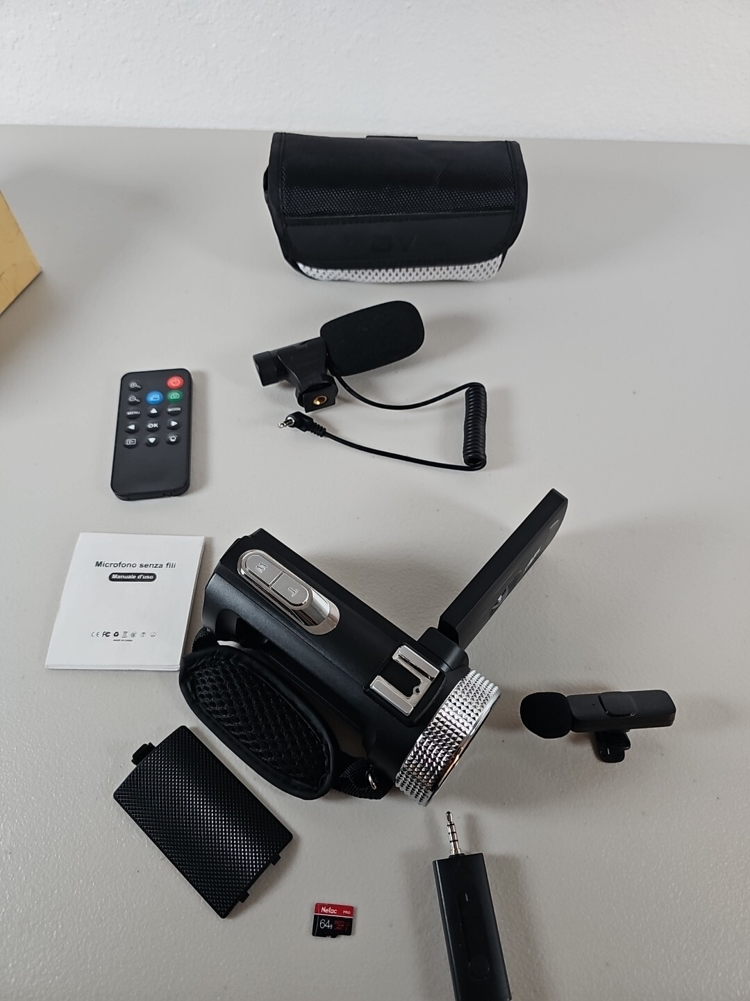 Digital Life 4k UltraHD Camcorder HD ***BATTERIES NOT INCLUDED *** Open Box
