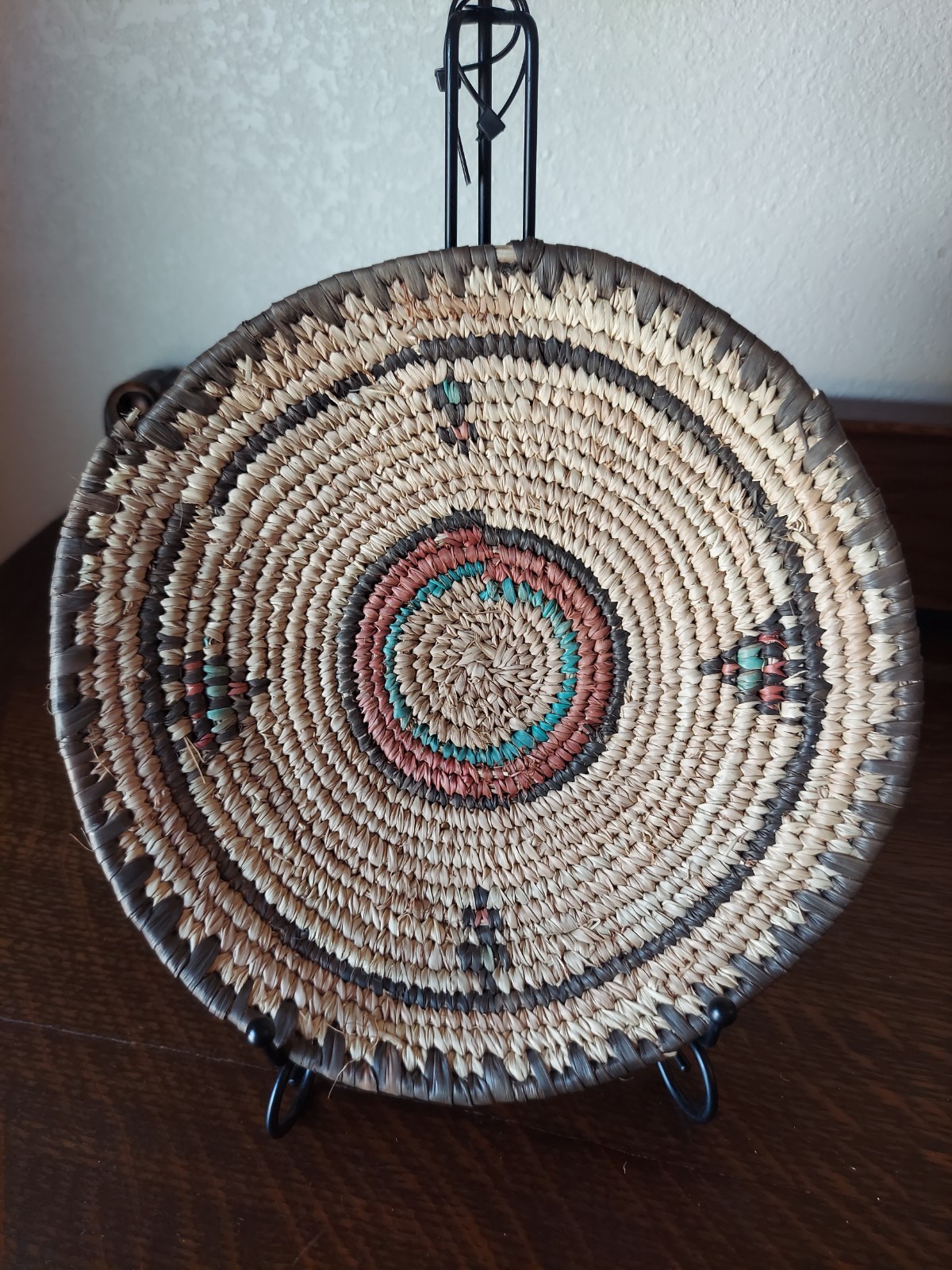VTG Hand Woven 10 In Basket