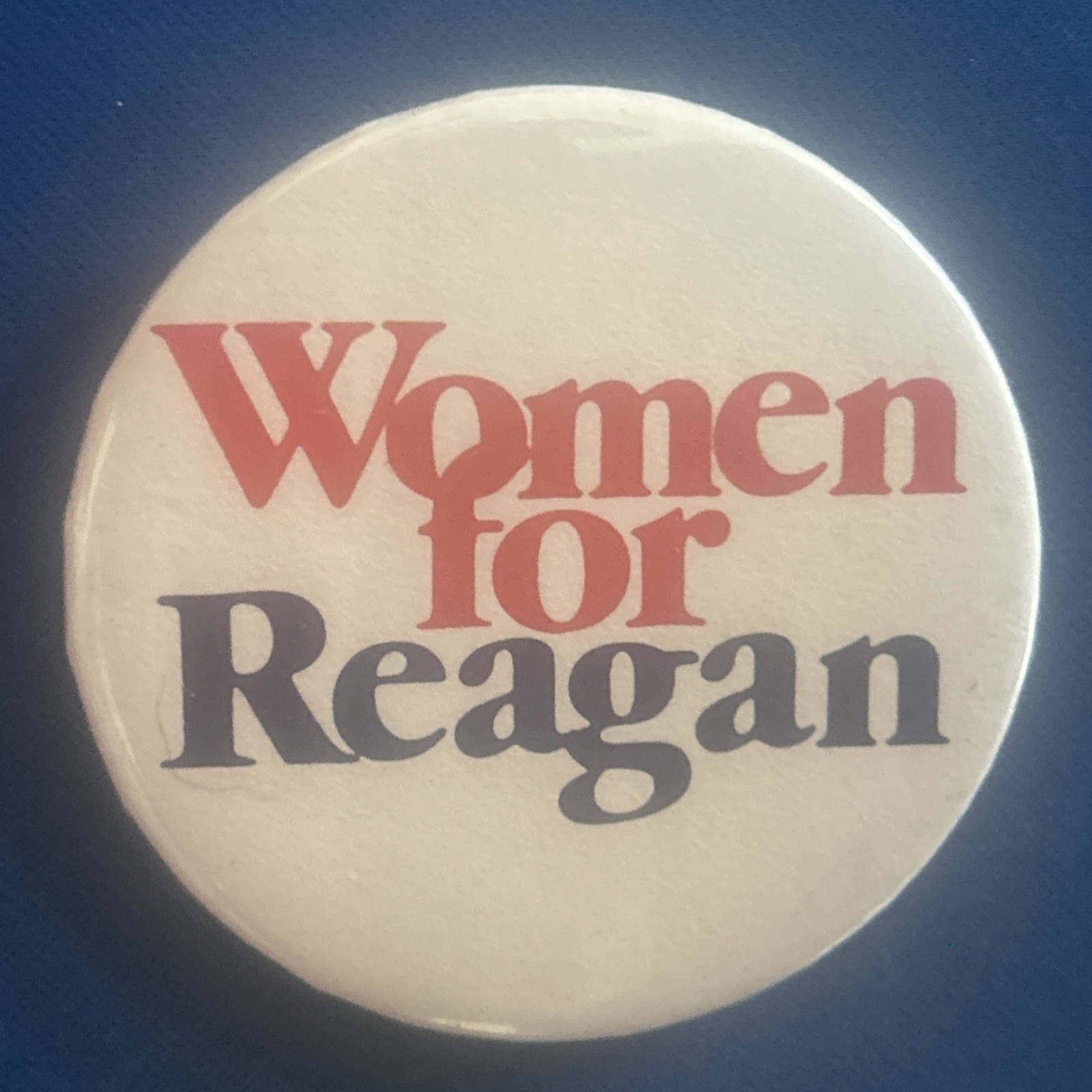 Women For Reagan  2 1/4” pinback button pin