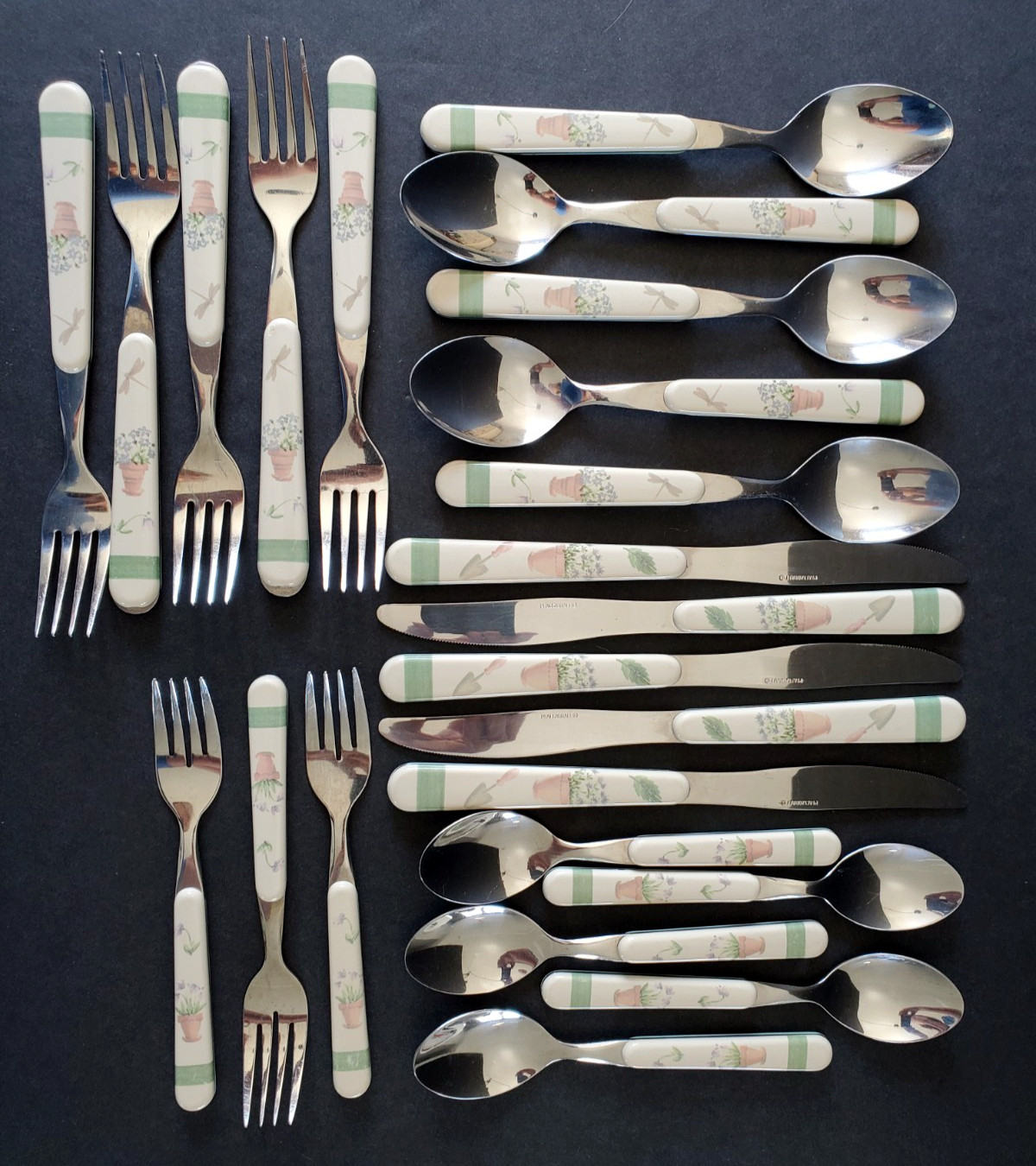 Pfaltzgraff Flower Garden Perennials Stainless Flatware 23 pcs Beige Green