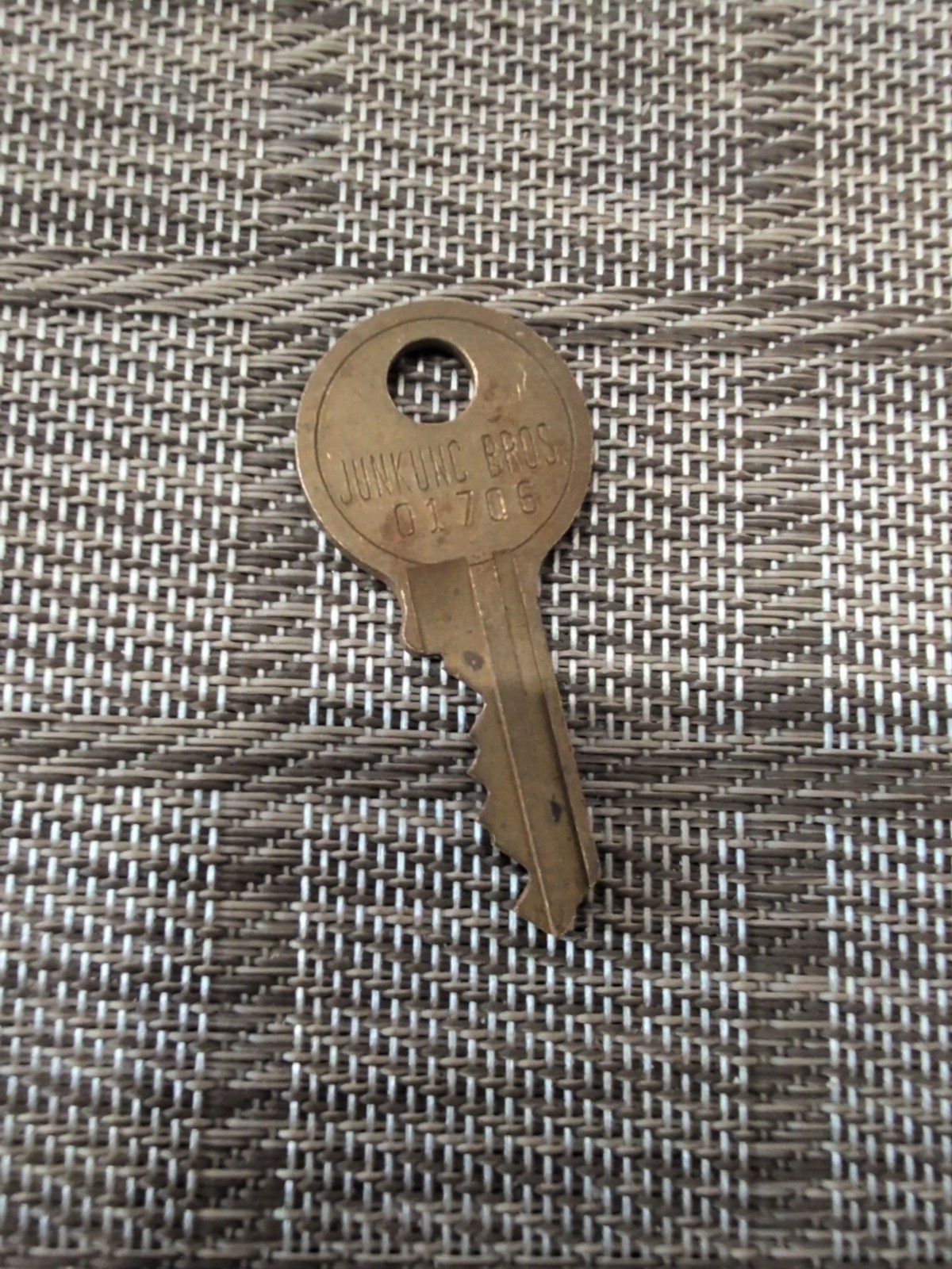 American Key Juncunc 01706