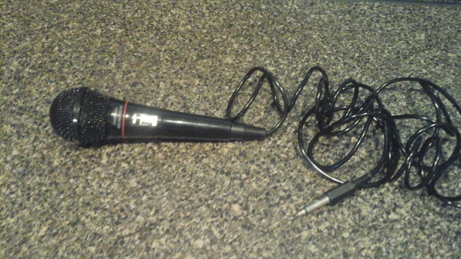 Handheld Wired Universal Microphone Audio Karaoke Singing
