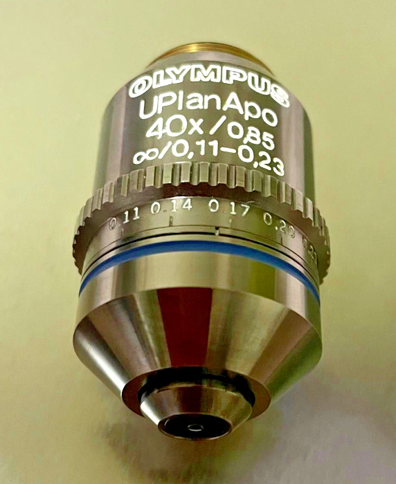 Olympus U Plan Apo 40x/0.85 Microscope objective lens Good condition From Japan
