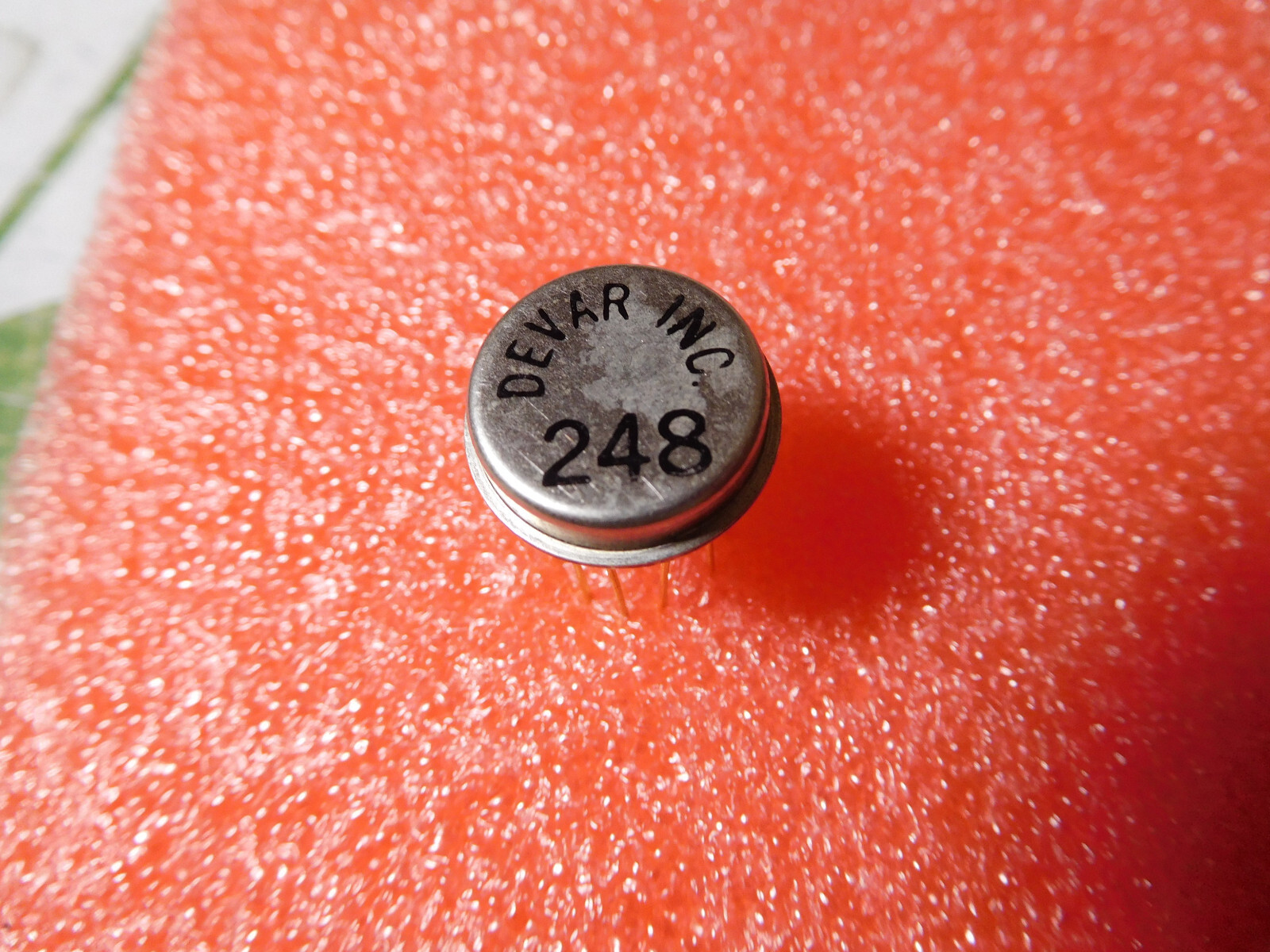 Qty 1: DEVAR INC. 248 vintage IC. Gold leads.  USA Seller, fast ship!