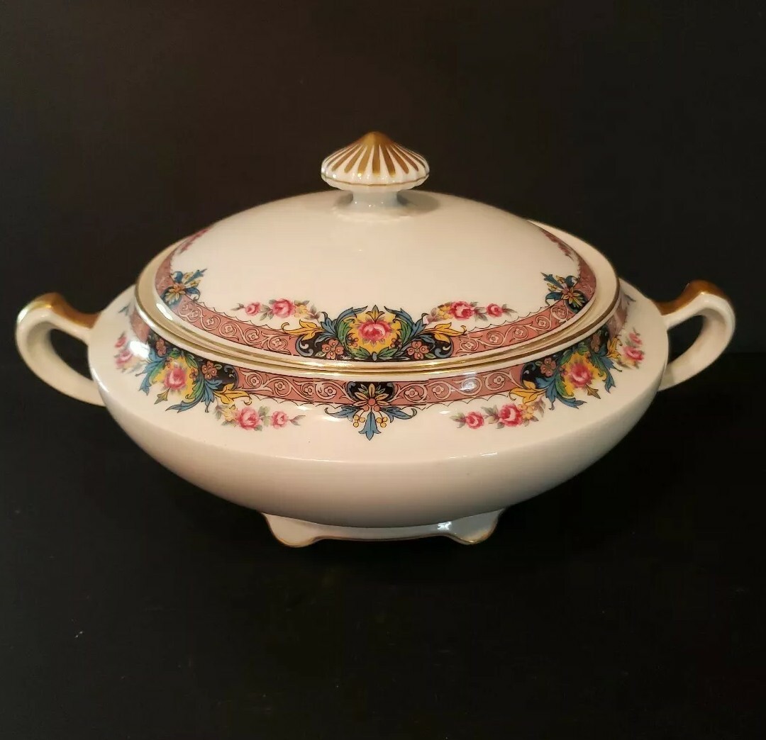 Haviland GENEVA Round Covered Vegetable Dish EXCELLENT