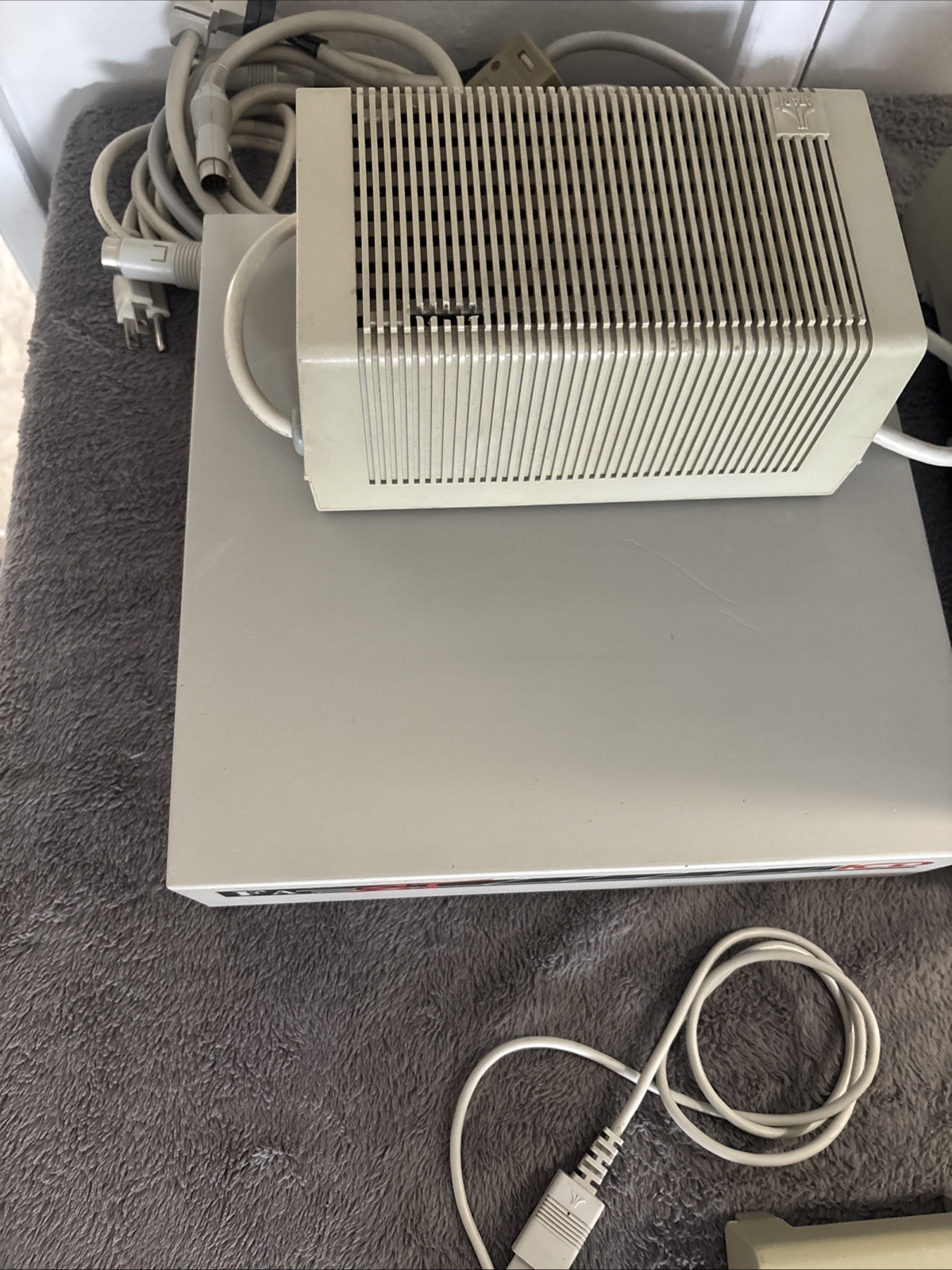 Vintage Atari computer PS3000 Mega ST4 W/fast ICD Mouse Keyboard Power Pack Read