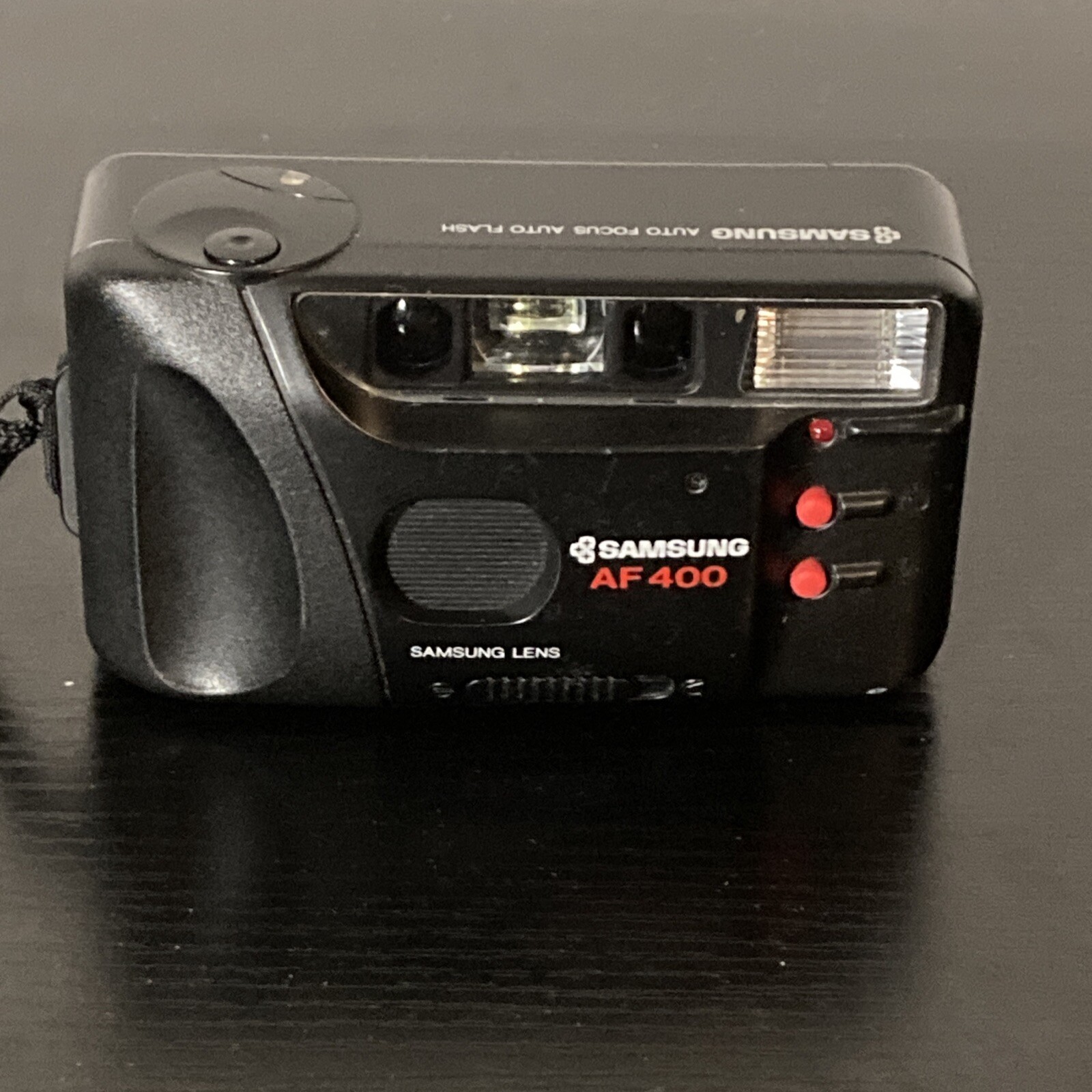 Samsung AF 400 Camera super great working condition. 35 mm camera. ￼ VINTAGE!!!!