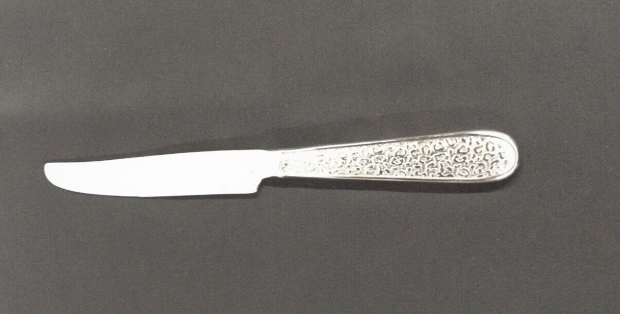 Isaac Mizrahi Reed & Barton Stainless Flatware - Tunis - Dinner Knife