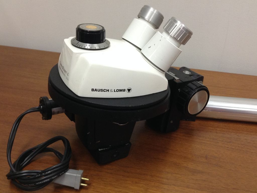 BAUSCH & LOMB - StereoZoom 4, Microscope - Zoom Range 0.7X - 3.0X