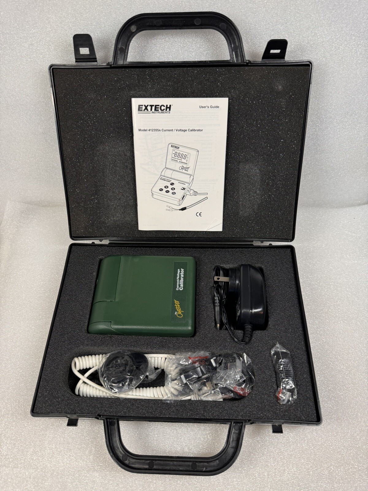 Extech OYSTER 412355A Current & Voltage Calibrator Meter & Test Lead Probe