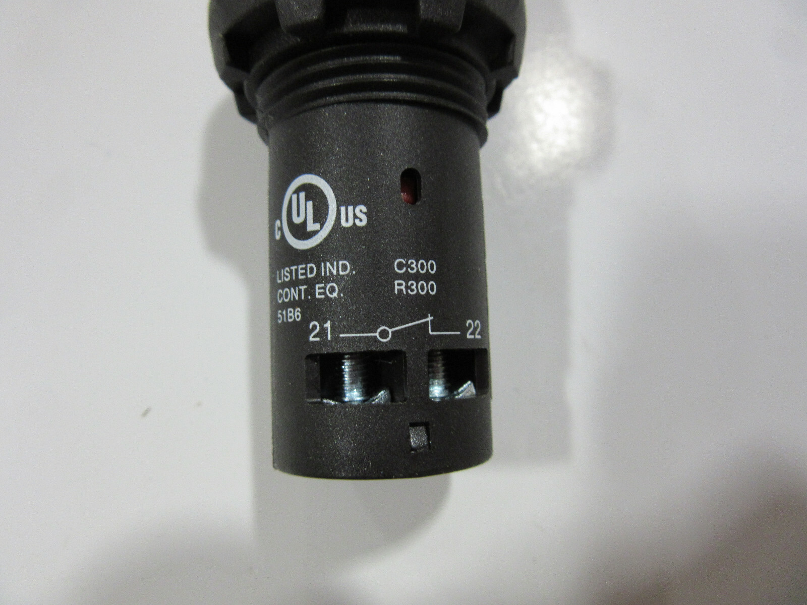 ABB C2SS110B-11 Selector Switch 2 Position Maintained 1 N.O. - 1 N.C. NEW!!!