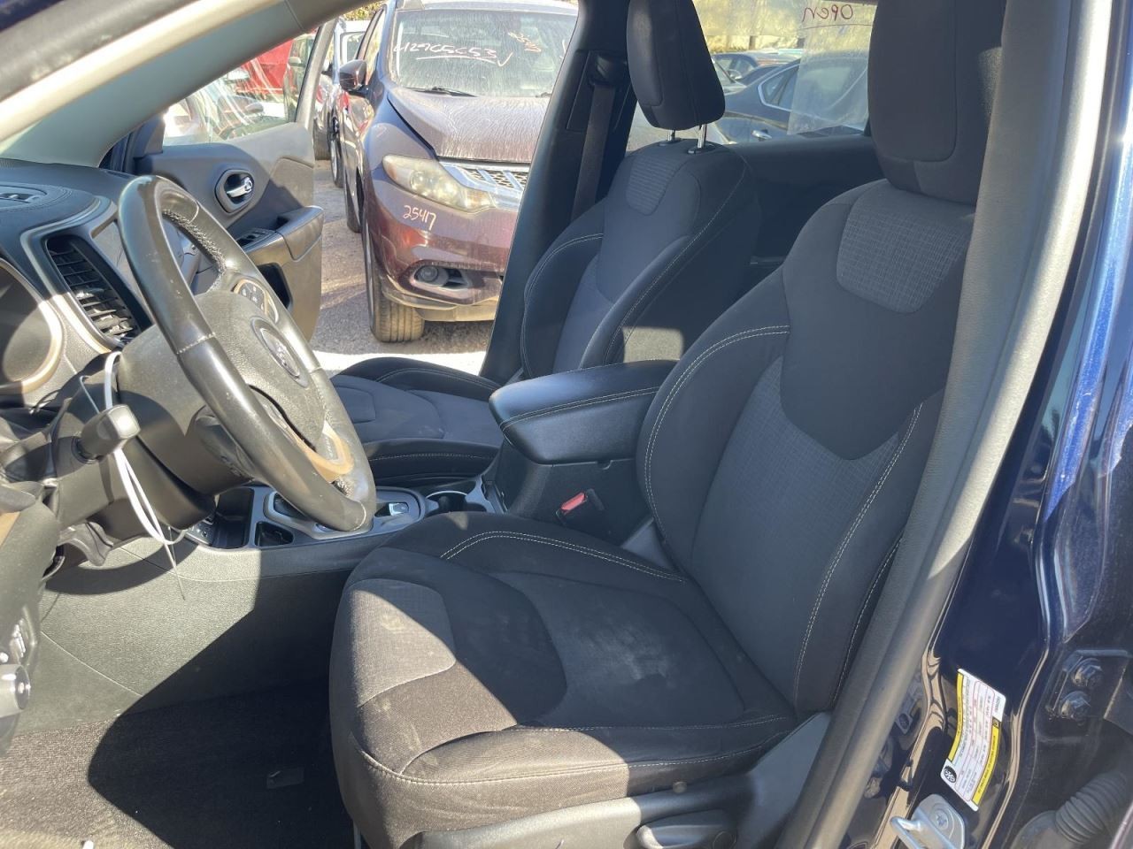 Sun Visor Left Driver Illuminated Fits 14-18 CHEROKEE 989144