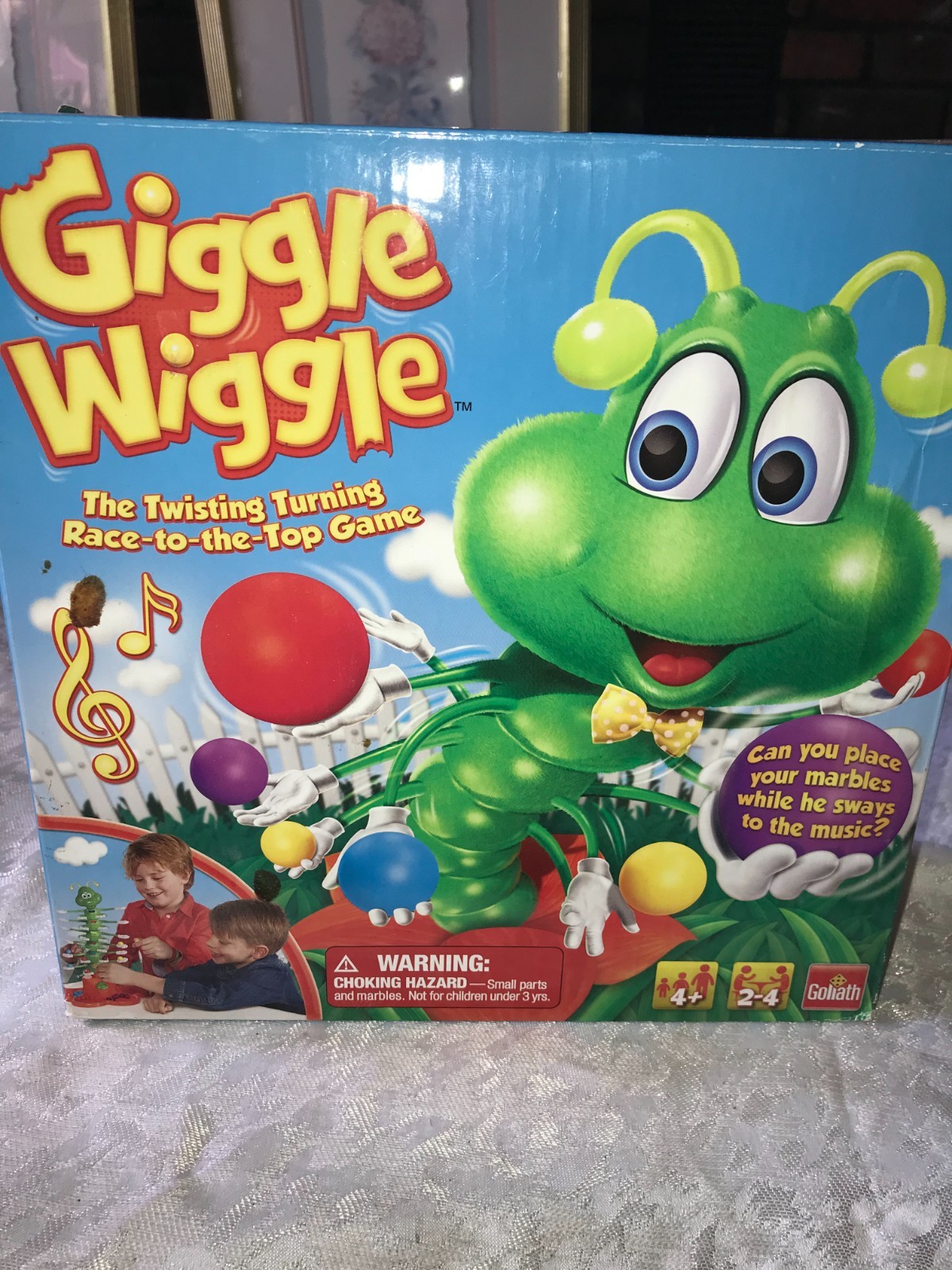 NOS 2015 GOLIATH 30964 GIGGLE WIGGLE Action MARBLE Kids BOARD Race the Top GAME