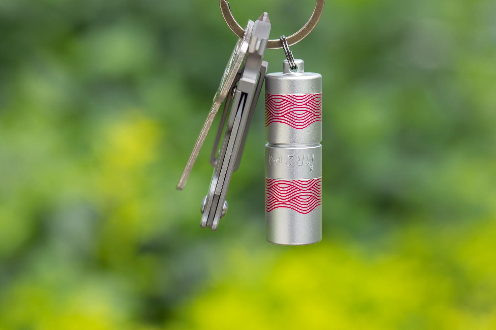 Olight I1R 2 PRO Flow Tiny USB-C Rechargeable Keychain Flashlight, 180 Lumens