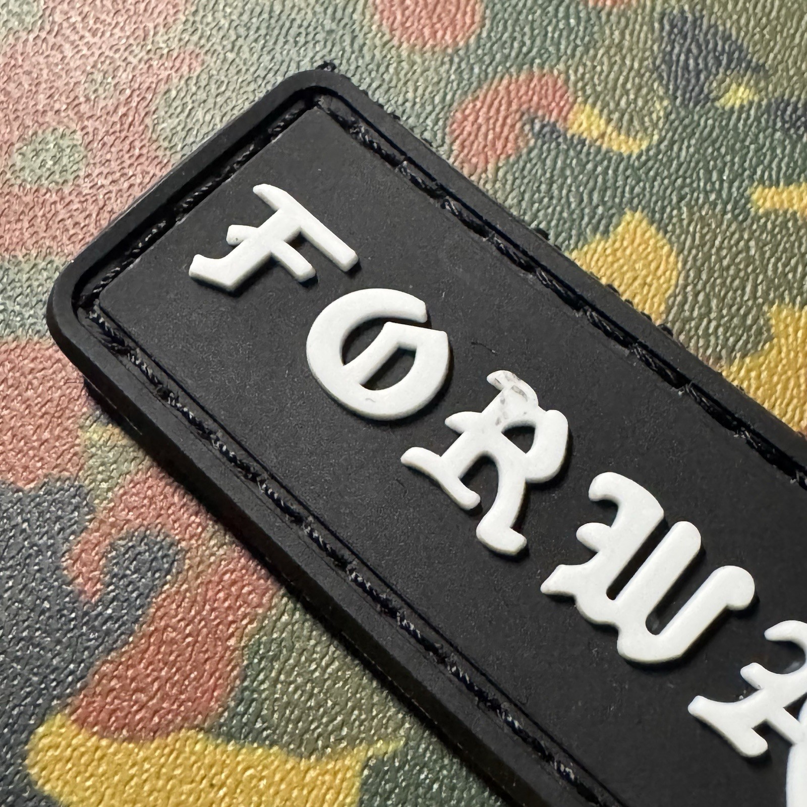 FORWARD OBSERVATIONS GROUP PVC Morale Patch Hook Back FOG LUMINOUS GLOWS SupDef