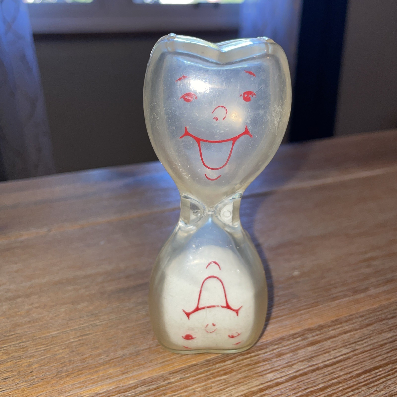 Vintage Happy Face Hour Glass Tooth Brushing Sand Egg Timer 4.5”