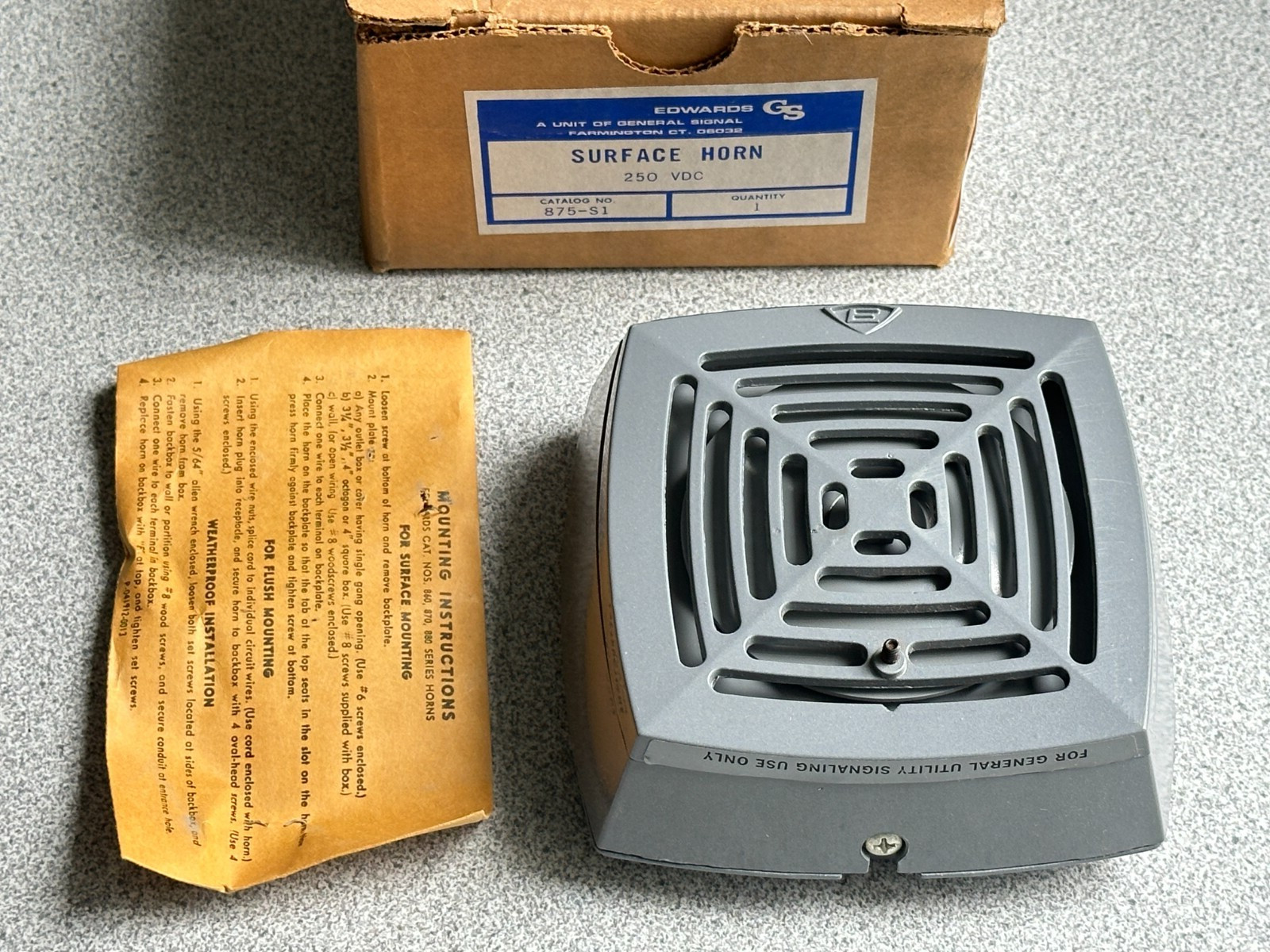 NEW Edwards Signaling 875-S1 SURFACE VIBRATING HORN 250VDC with GRILLE