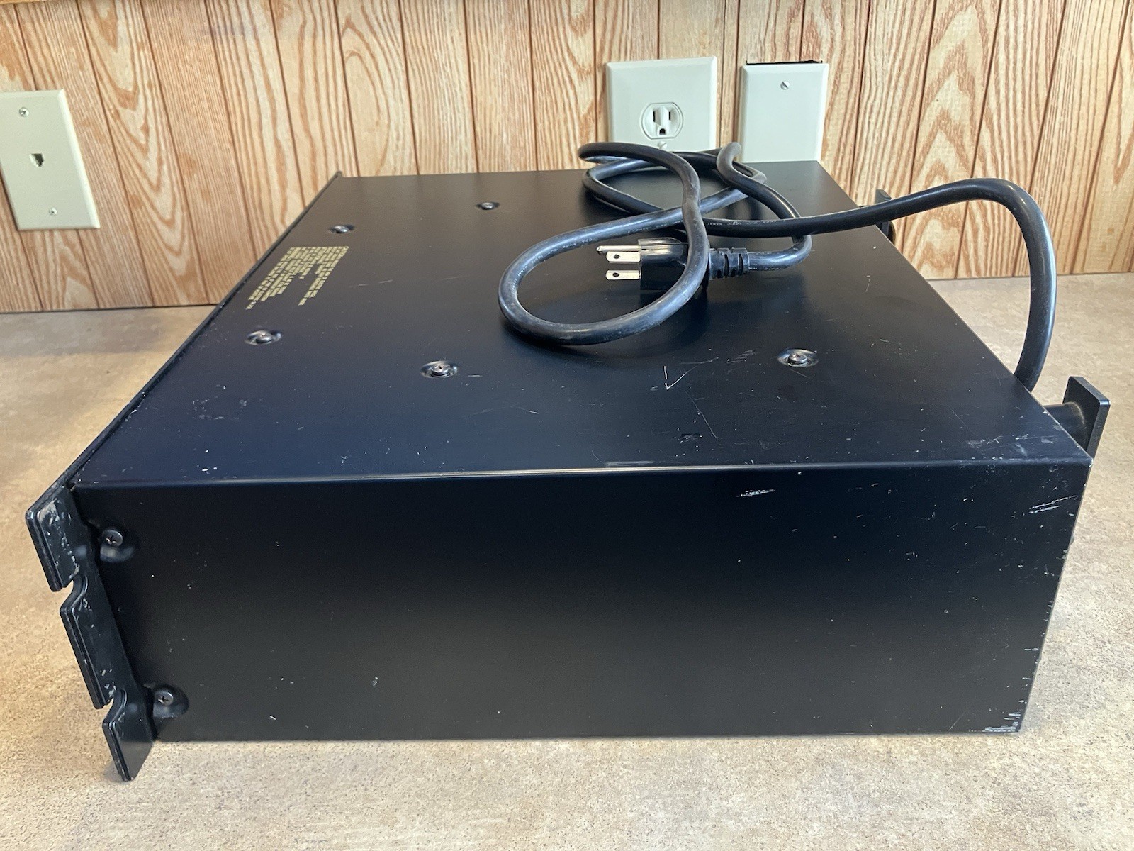 Yamaha P2350 Power Amplifier Tested Working