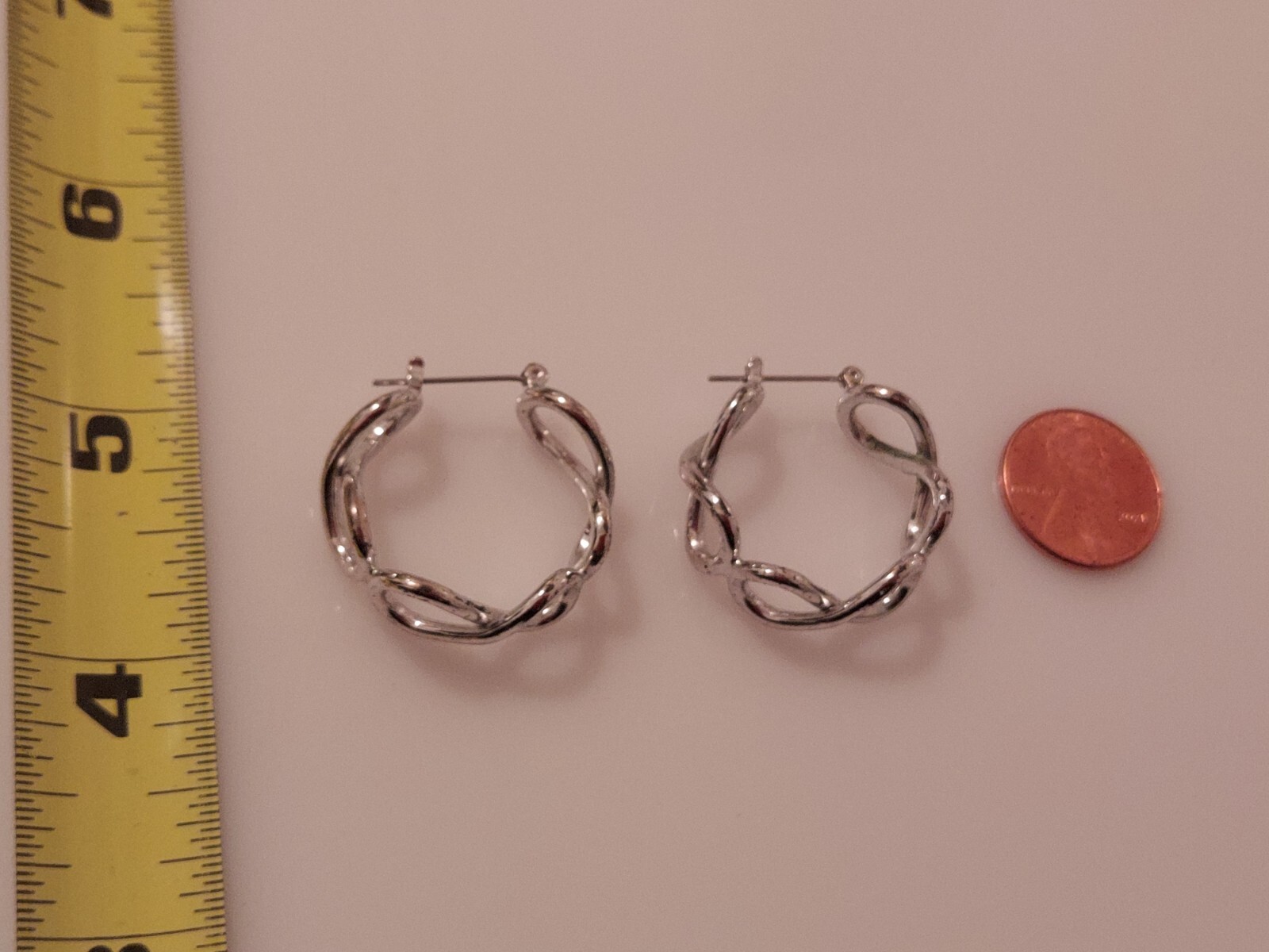 silvertone hoop basketweave post earrings 1"
