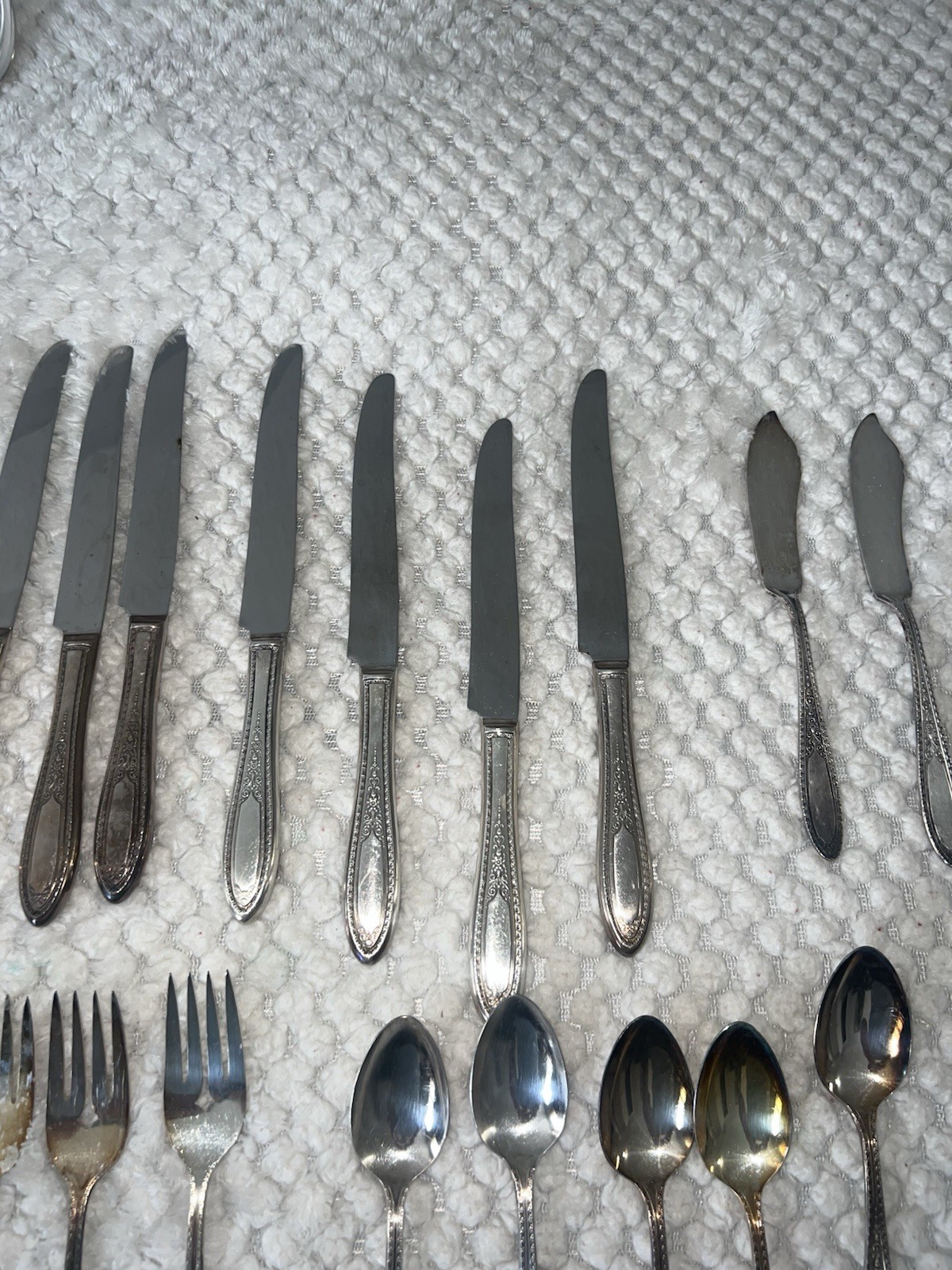 Wm Rogers Mfg  Dinner Set Spoons Forks Etc 1940's Flatware
