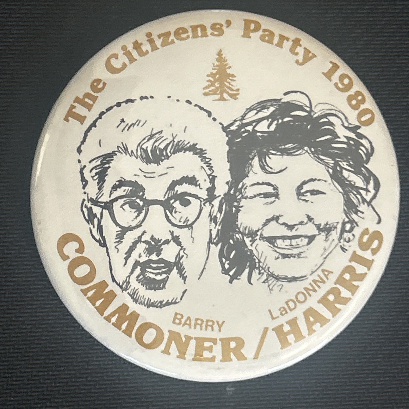 The Citizens Party 1980 Commoner / Harris jugate  3”  pinback pin