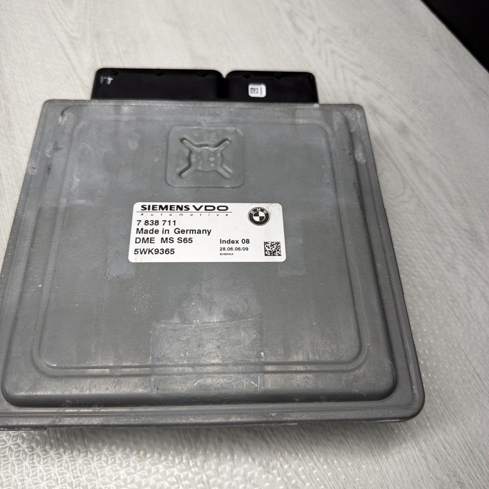 06-10 BMW E60 E63 E64 M5 M6 S85 V10 Motor Engine Control Unit DME ECU MSS65