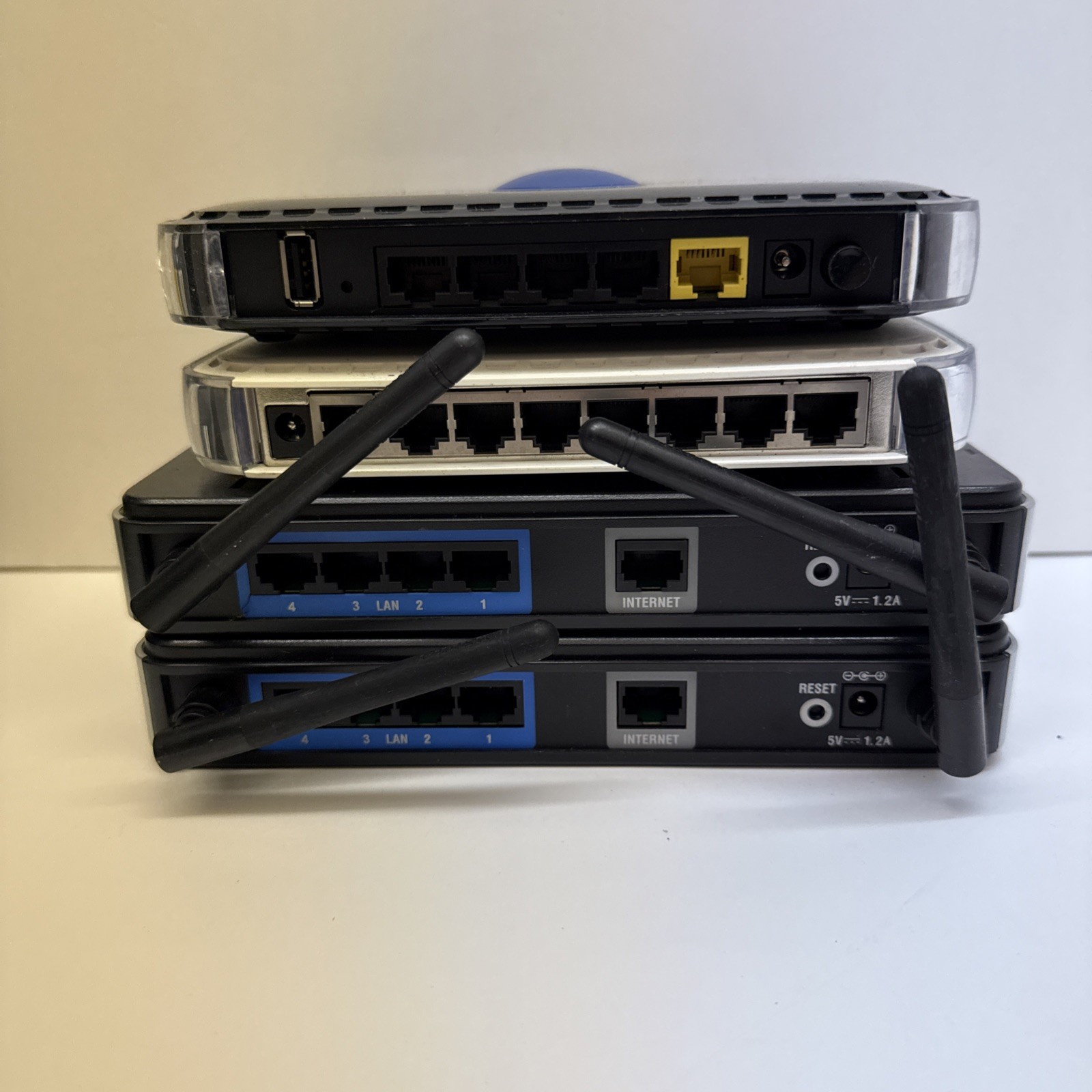 Ubiquiti Networks UAP-AC-PRO 1300Mbps Wireless Access Point