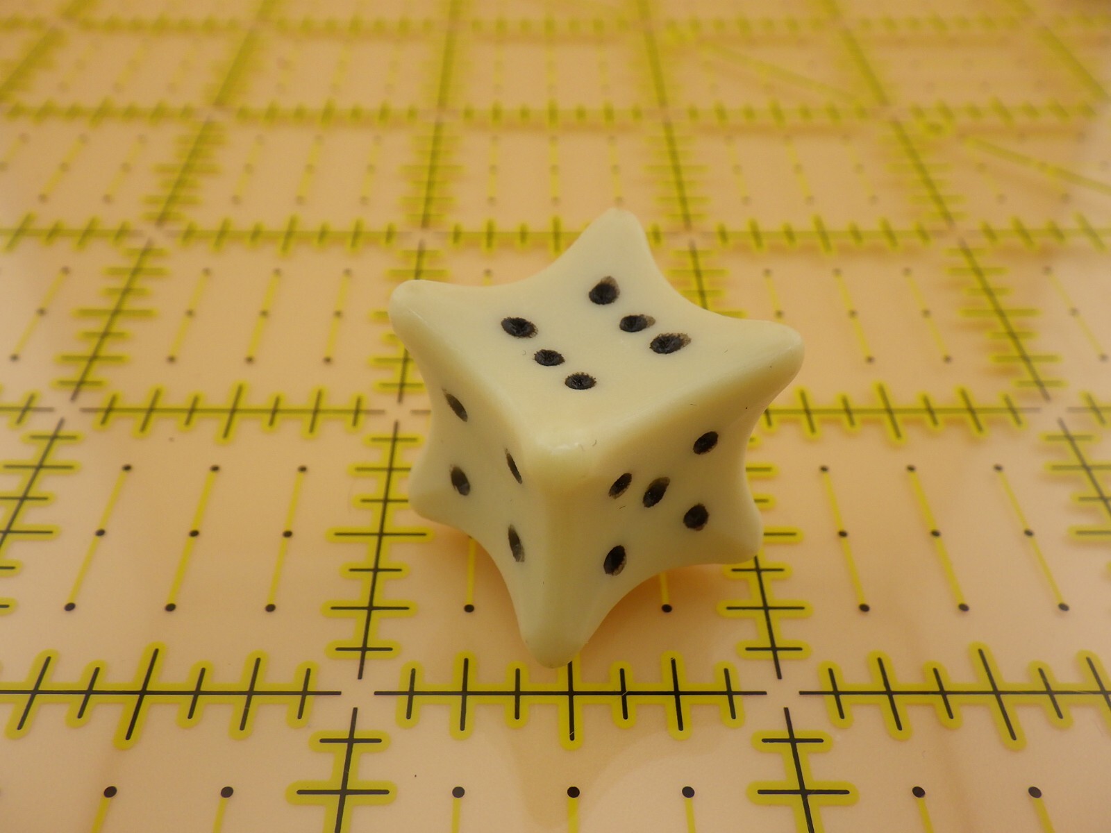 18mm Bone Die D6 Six Sided Dice Gaming RPG TableTop Games Role Play RPG - EACH