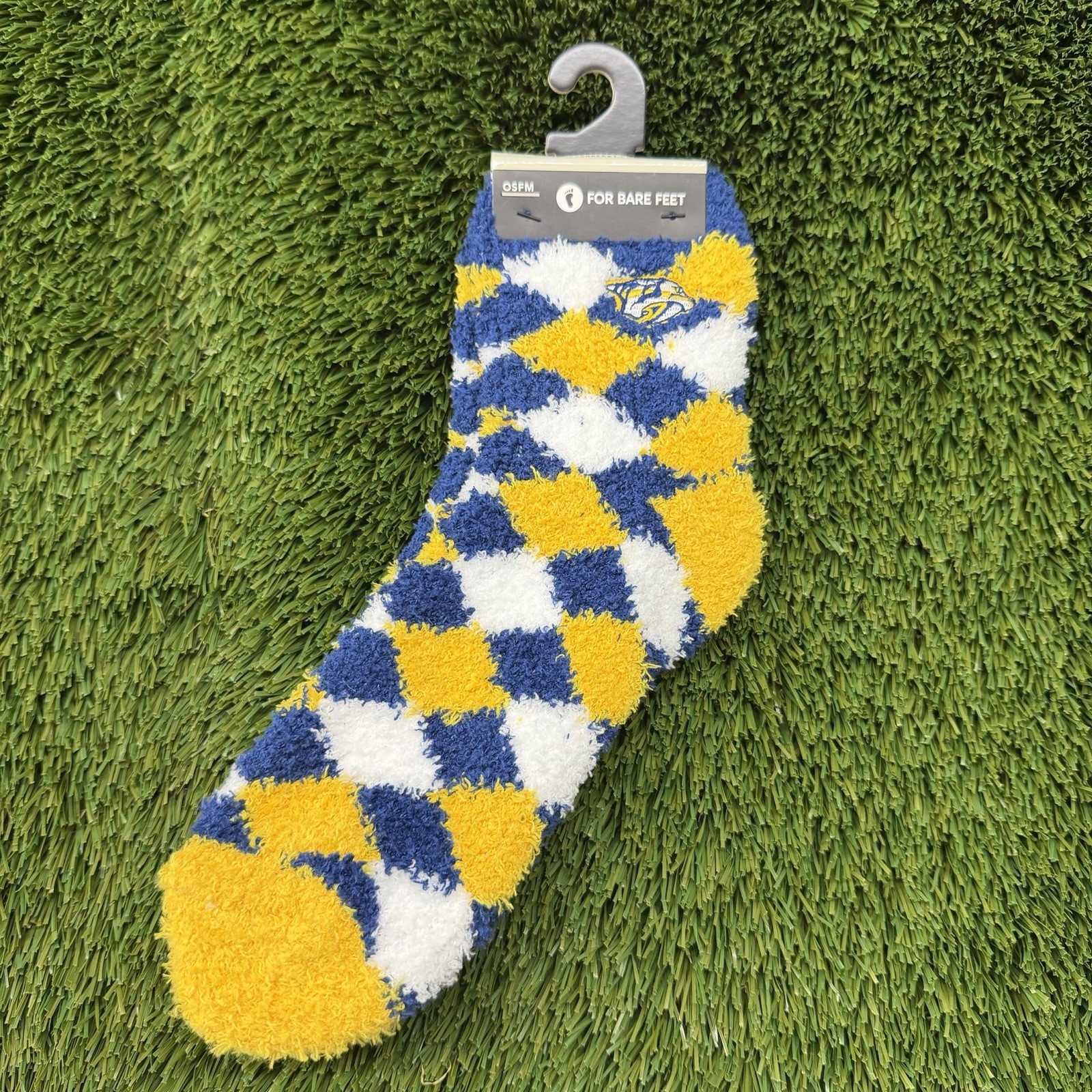 Nashville Predators NHL For Bare Feet Fuzzy Socks Diamond One Size Adult NWT