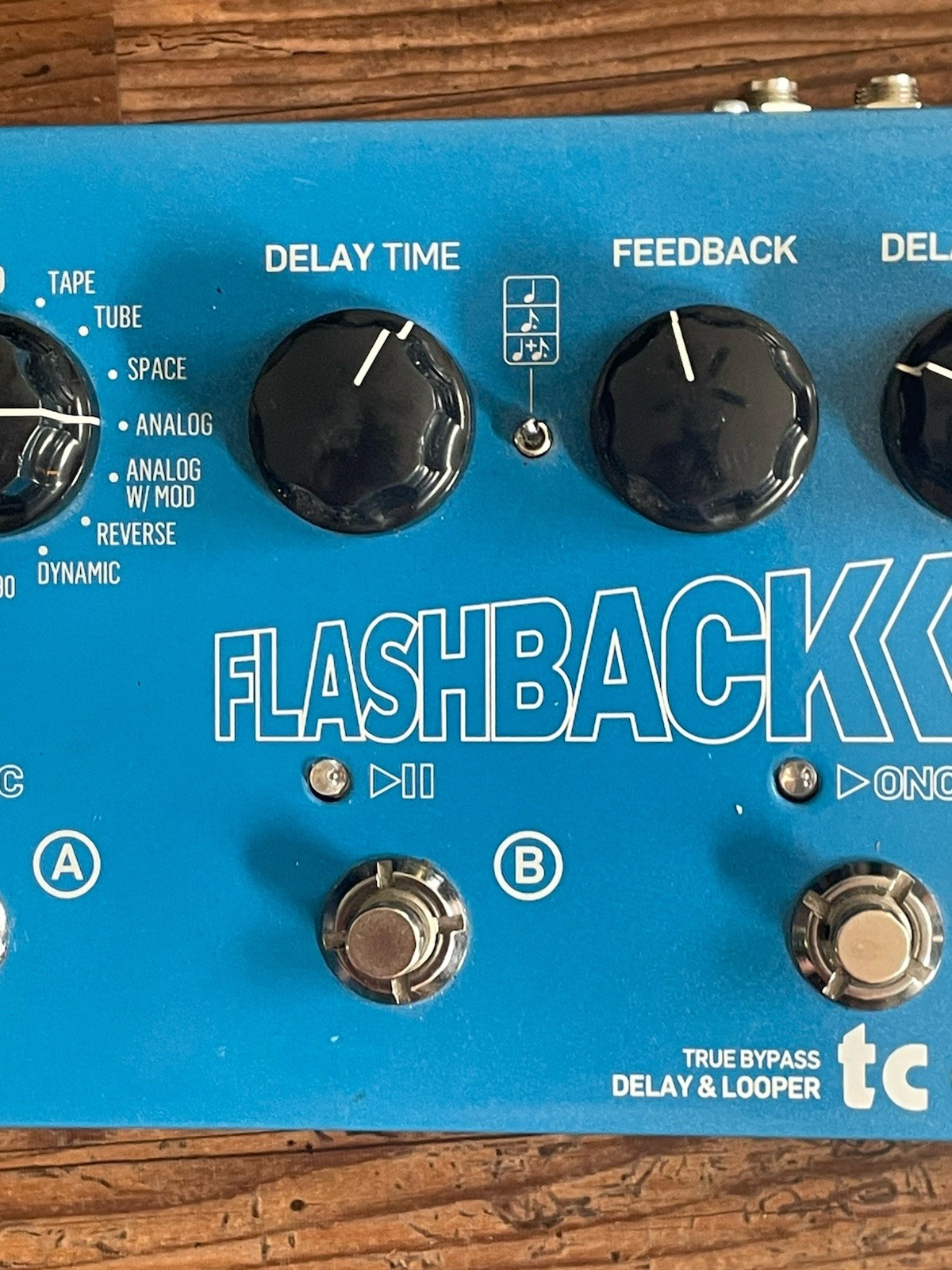 TC Electronics Flashback x4 Delay & Looper Effects Pedal No Power Source -WORKS