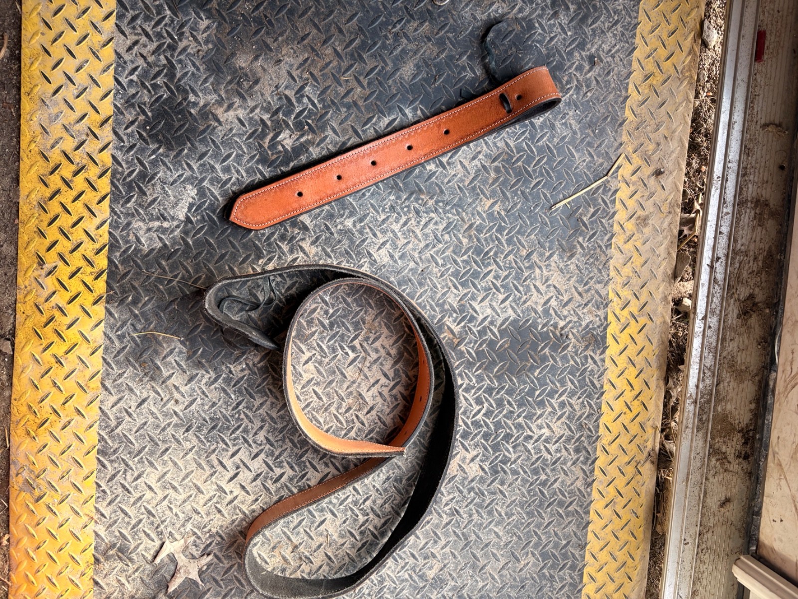 NEW leather latigo and off bullet