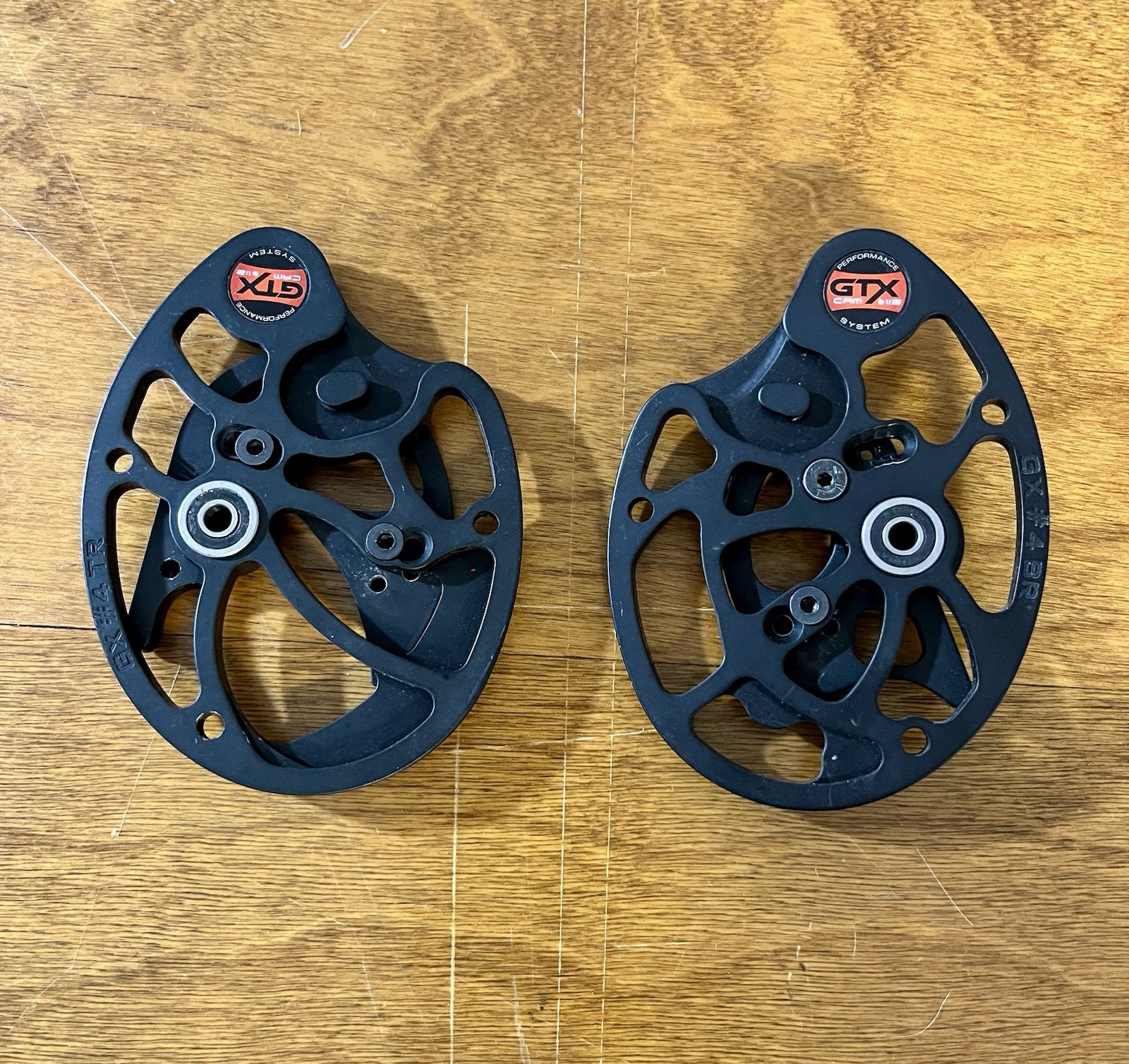 Hoyt GTX #4 Cams With Rotating Modules 75% Let Off RH Pro Comp Podium Elite