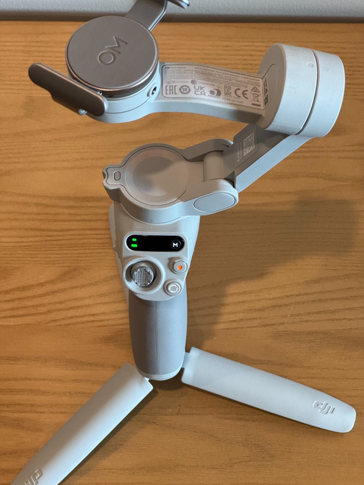 DJI Osmo Mobile SE 3-Axis Smartphone Gimbal Stabilizer – Foldable, ActiveTrack –