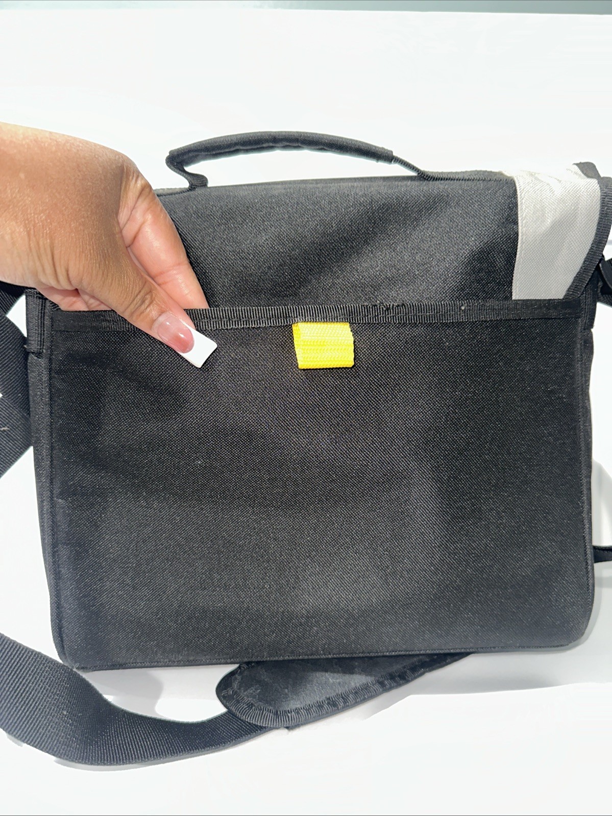 Targus TCG200 Notebook Messenger Bag (EXCELLENT CONDITION)￼