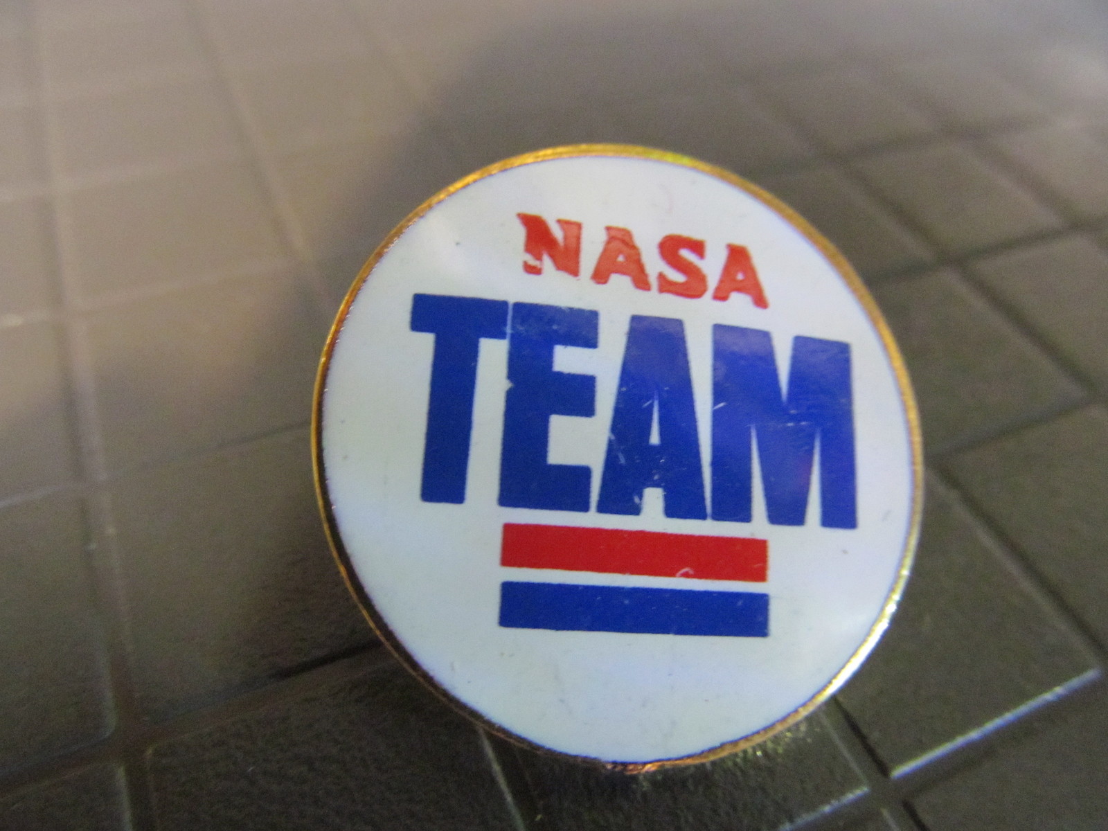 NASA TEAM   LAPEL PIN