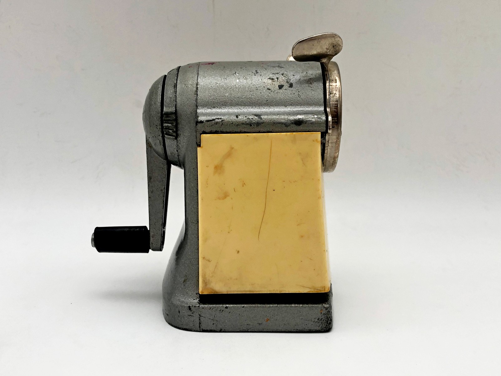 Desk Pencil Sharpener ShPR 164 Vintage Tabletop Mechanical Sharpening Tool USSR