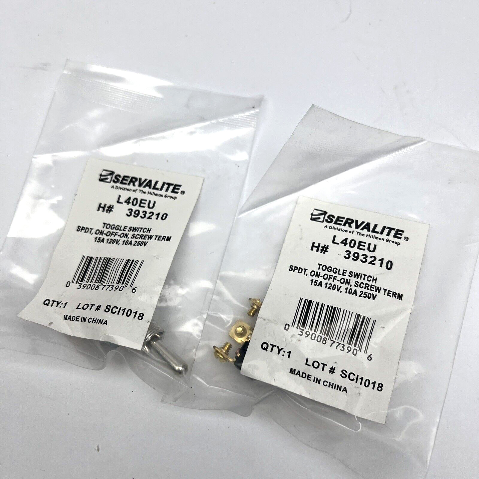LOT OF 2 SERVALITE L40EU-H#393210 TOGGLE SWITCH SPDT - OFF-ON SCREW TERM 15A 1
