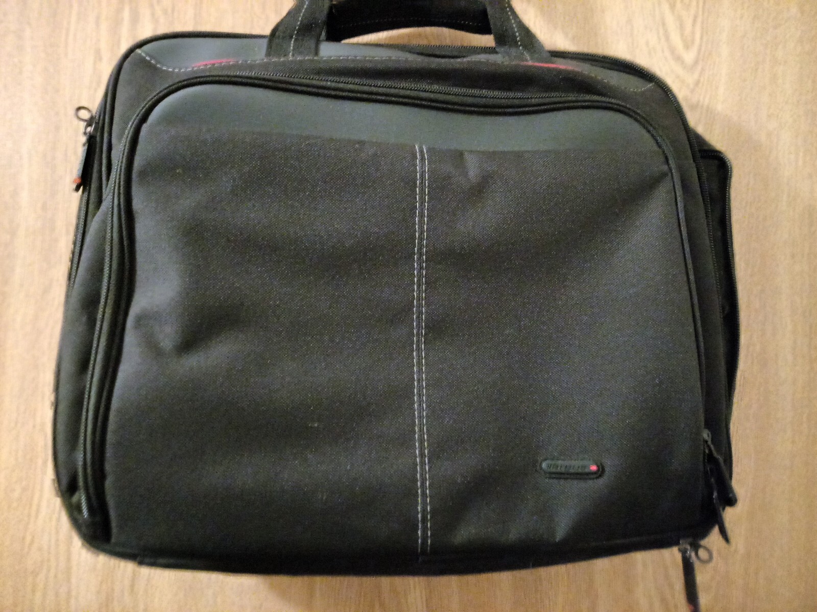 Targus  Laptop Tablet Carry On Bag Purse Black Classic Slim Topload Adjustable