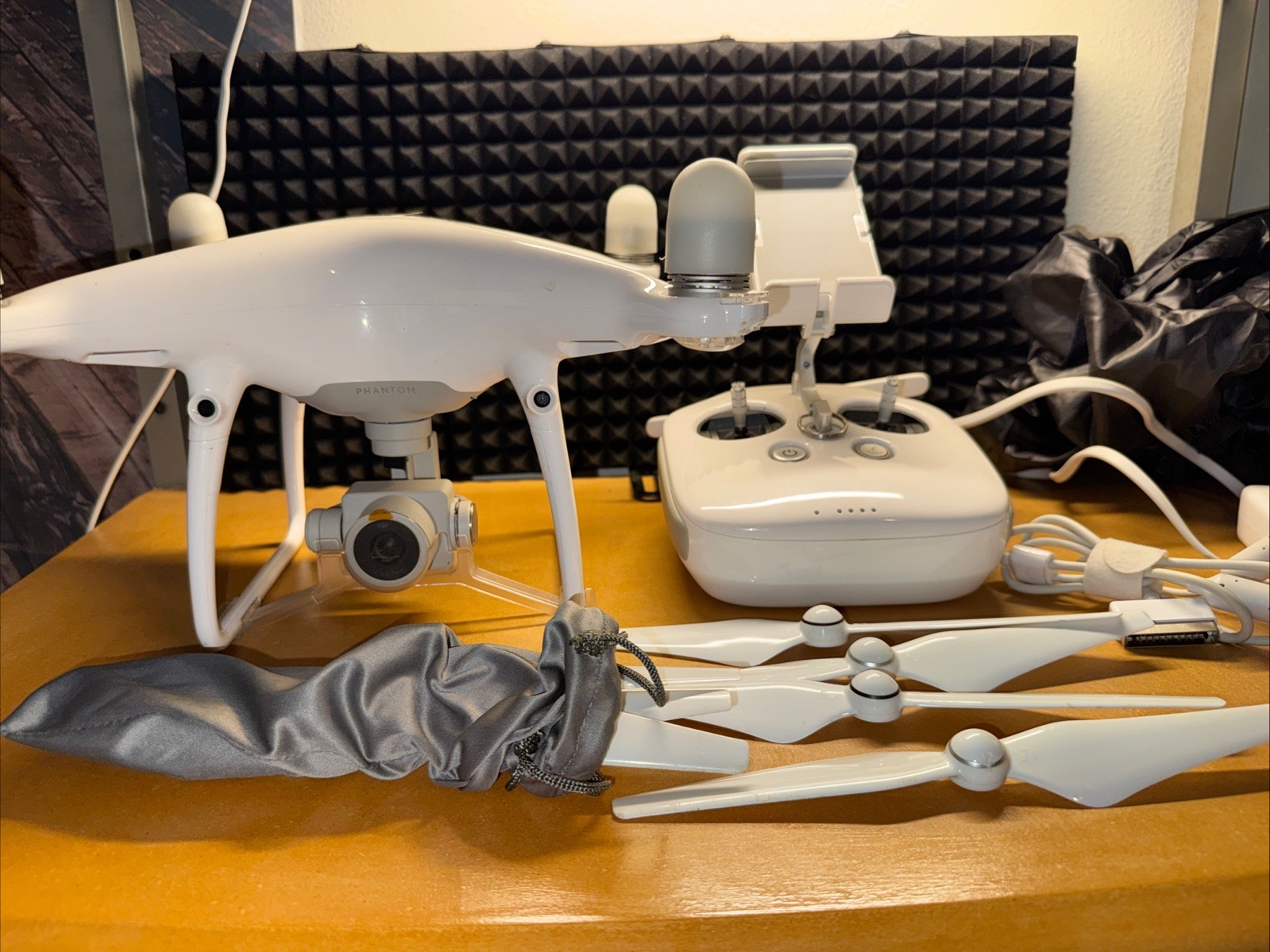 DJI Phantom 4 Pro (4K Video) Quadcopter + Remote - White