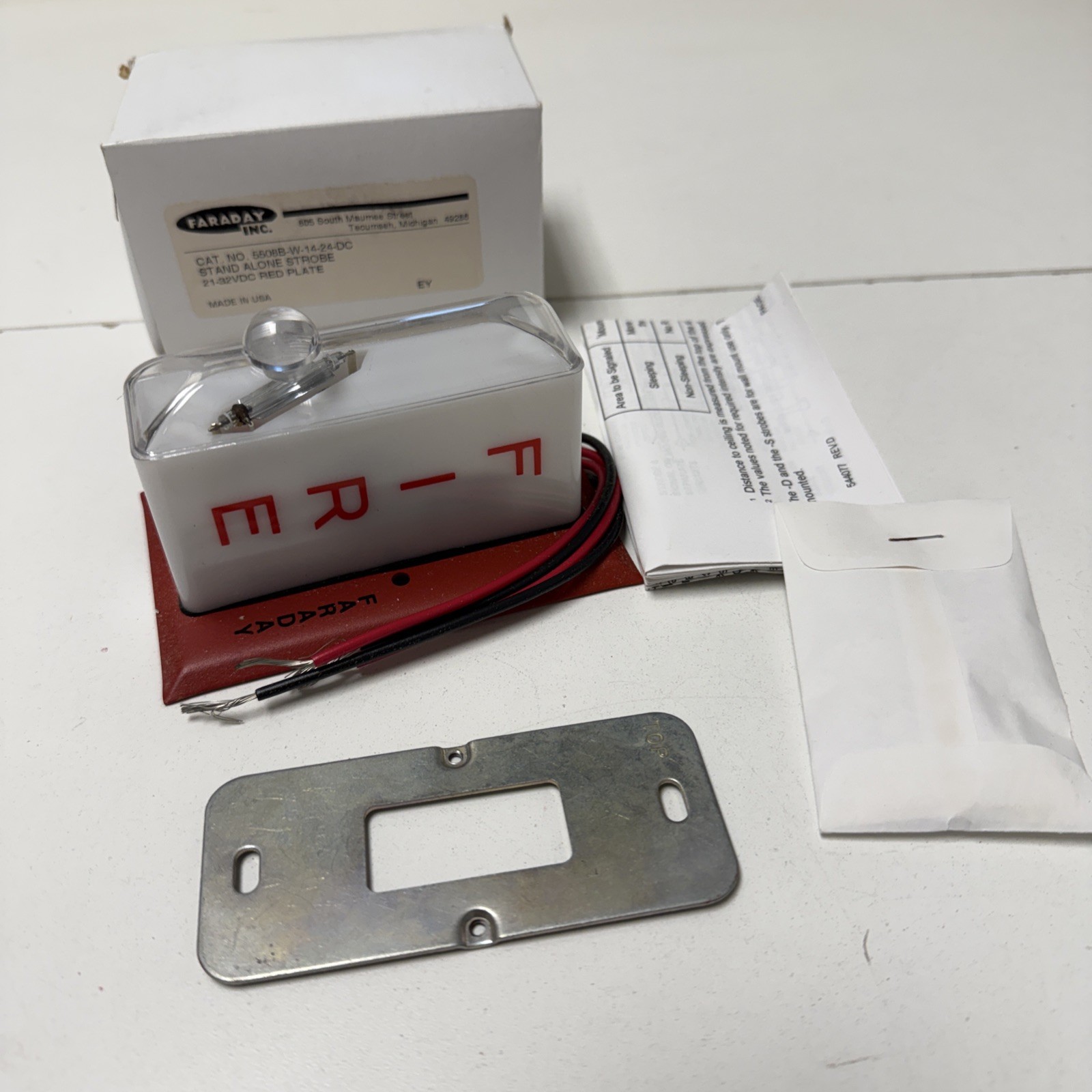 FARADAY 5508B-W-14-24-DC Stand Alone Red 24V Strobe Compact Many available