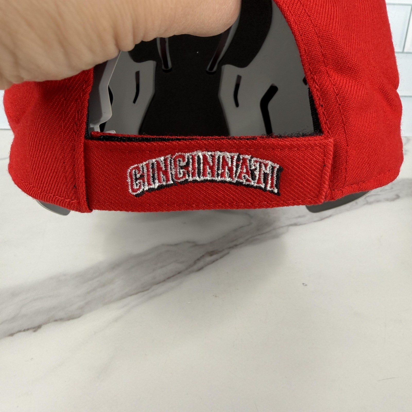 Cincinnati Reds Hat Cap Adjustable Mens Red Baseball 47 MVP Structured NEW