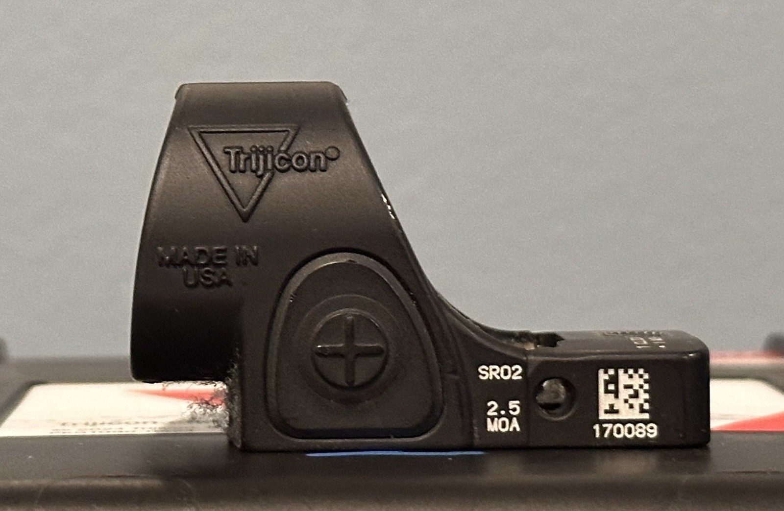 Trijicon SRO2-C-2500002 Adjustable LED Reflex Sight 2.5 MOA Red Dot - Black